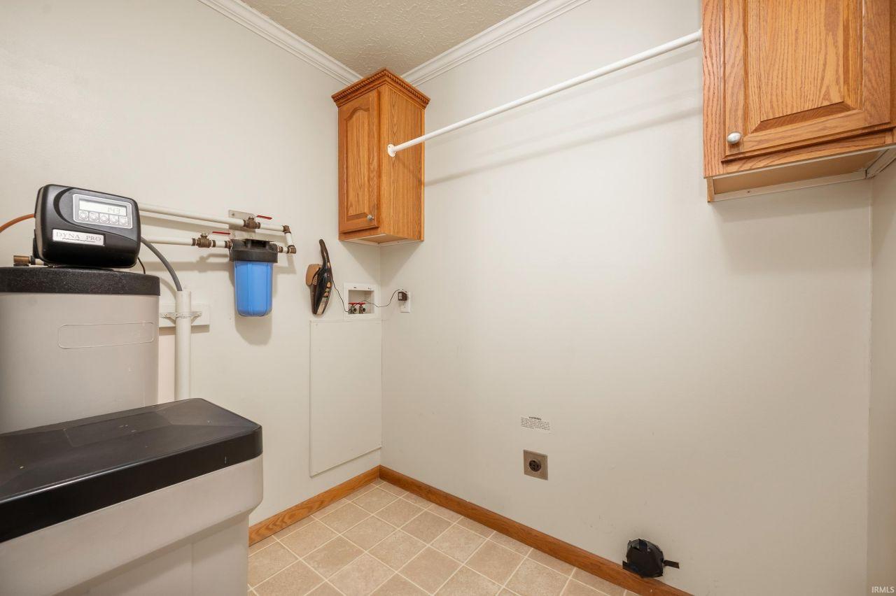 Alexandria, Indiana, 46001, United States, 3 Bedrooms Bedrooms, ,2 BathroomsBathrooms,Residential,For Sale,1728974