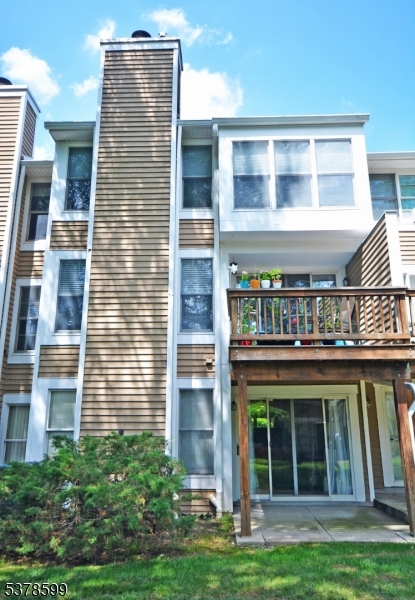 Bedminster Twp., New Jersey, 07921, United States, 3 Bedrooms Bedrooms, ,4 BathroomsBathrooms,Residential,For Sale,1989637