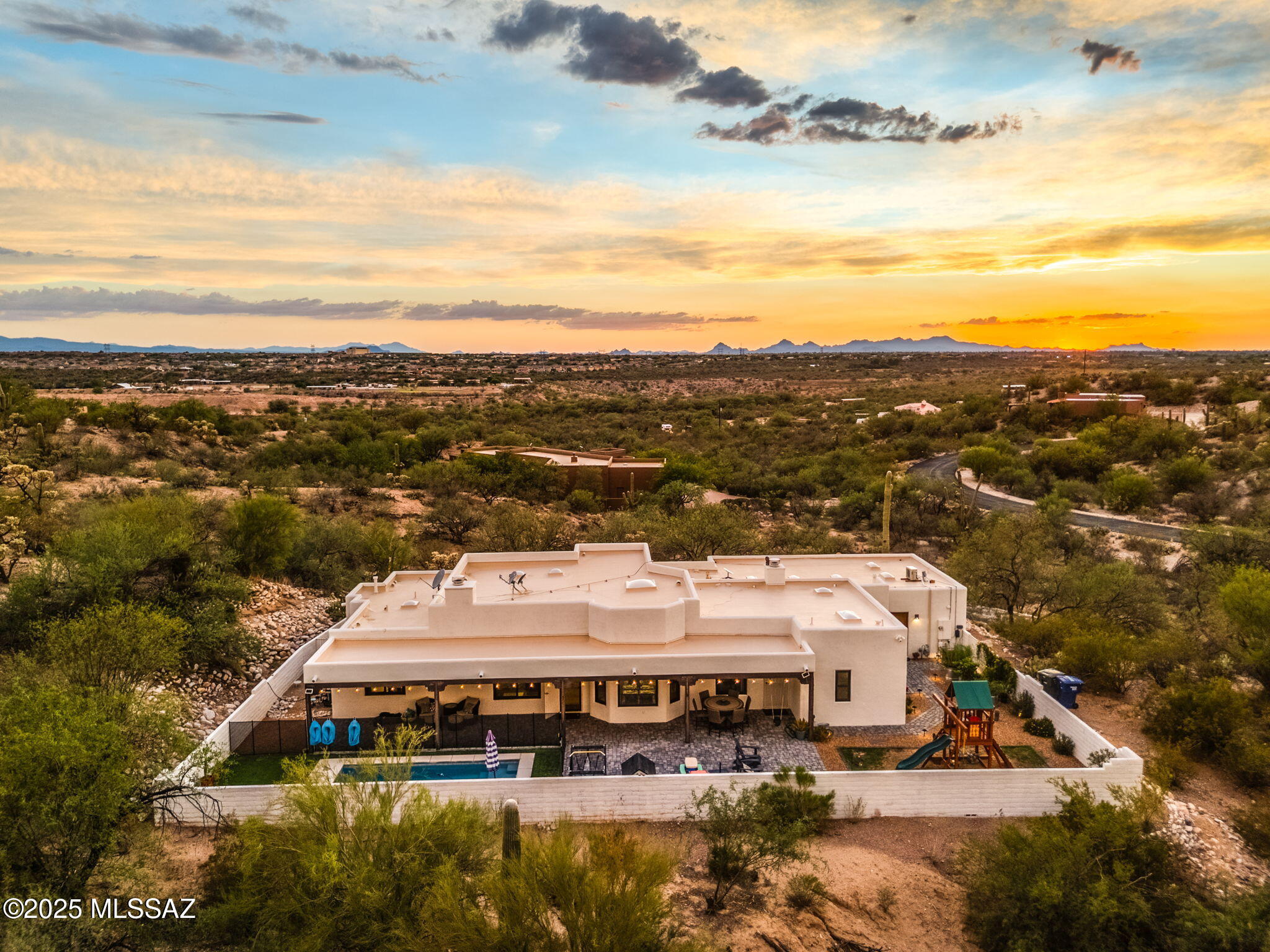 Tucson, Arizona, 85747, United States, 3 Bedrooms Bedrooms, ,3 BathroomsBathrooms,Residential,For Sale,1901020