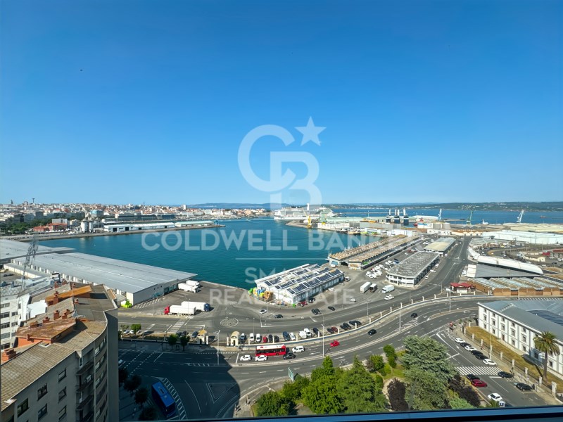 A Coruña, Galicia, 15006, ES, 3 Bedrooms Bedrooms, ,2 BathroomsBathrooms,Residential,For Sale,1932628