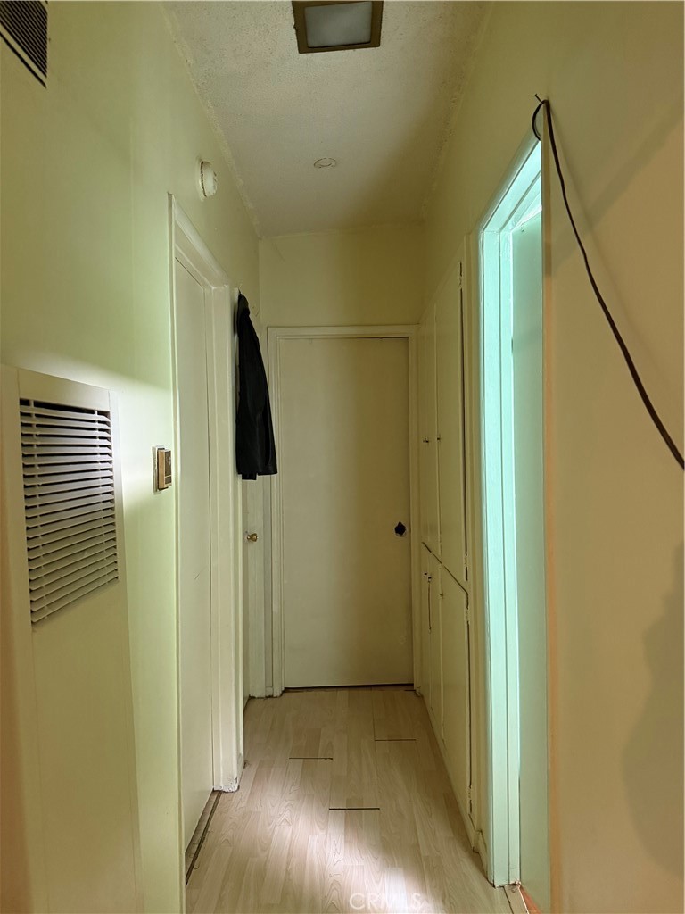 SUN VALLEY, California, 91352, United States, 4 Bedrooms Bedrooms, ,3 BathroomsBathrooms,Residential,For Sale,1837178