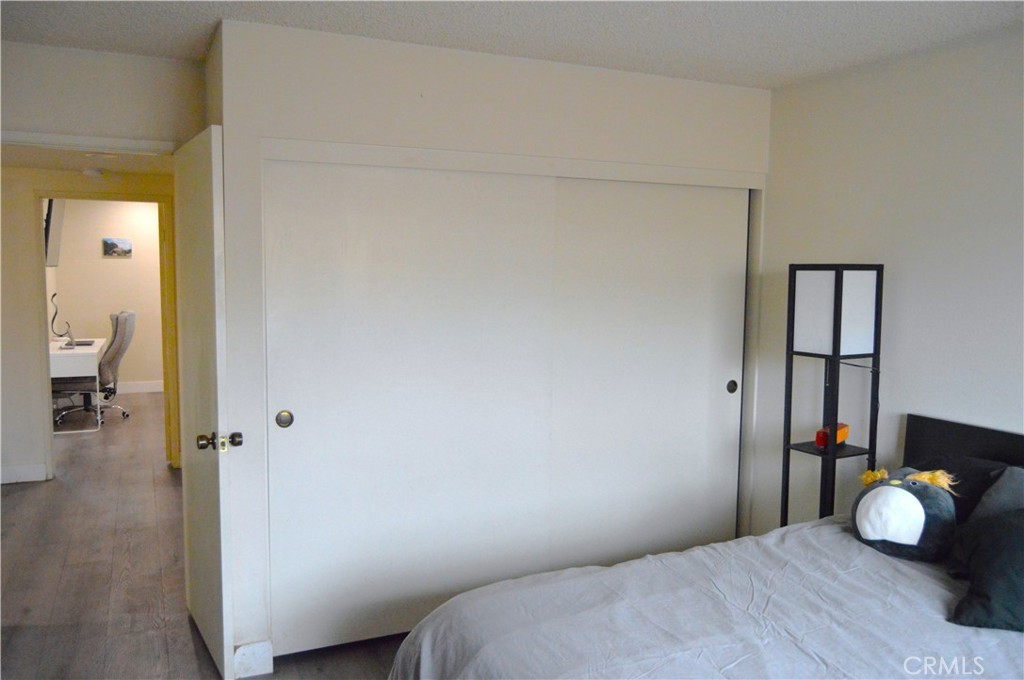 Los Angeles, California, 90025, United States, 2 Bedrooms Bedrooms, ,3 BathroomsBathrooms,Residential,For Sale,1900779