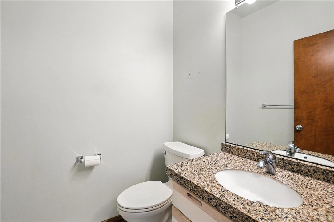 Sugarcreek Twp, Ohio, 45440, United States, 4 Bedrooms Bedrooms, ,5 BathroomsBathrooms,Residential,For Sale,1902150