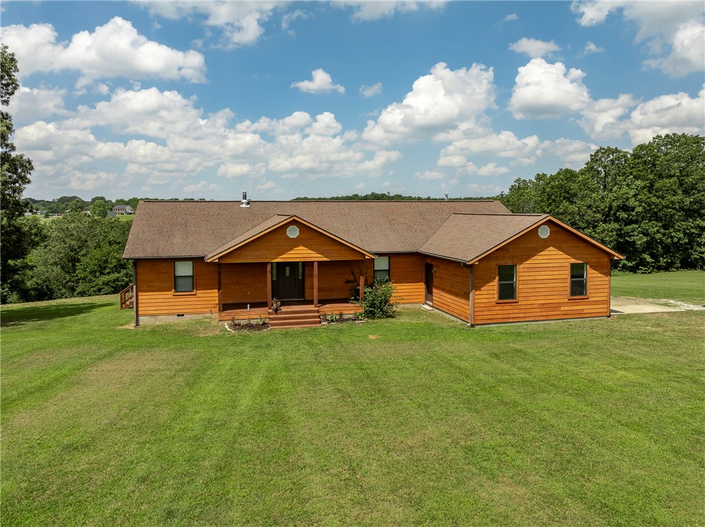 Huntsville, Arkansas, 72740, United States, 3 Bedrooms Bedrooms, ,4 BathroomsBathrooms,Residential,For Sale,1907713