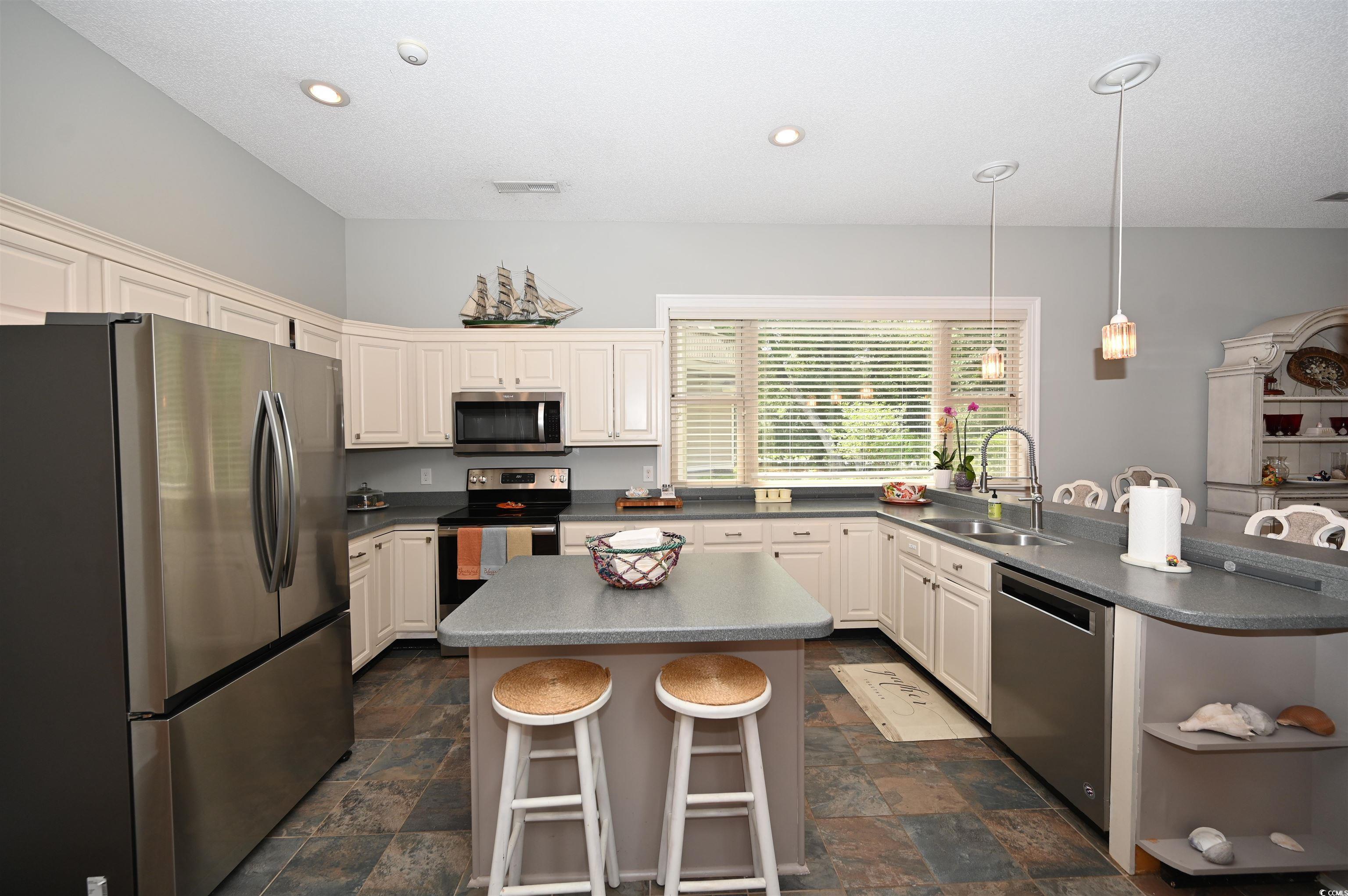 North Myrtle Beach, South Carolina, 29582, United States, 3 Bedrooms Bedrooms, ,3 BathroomsBathrooms,Residential,For Sale,1979479