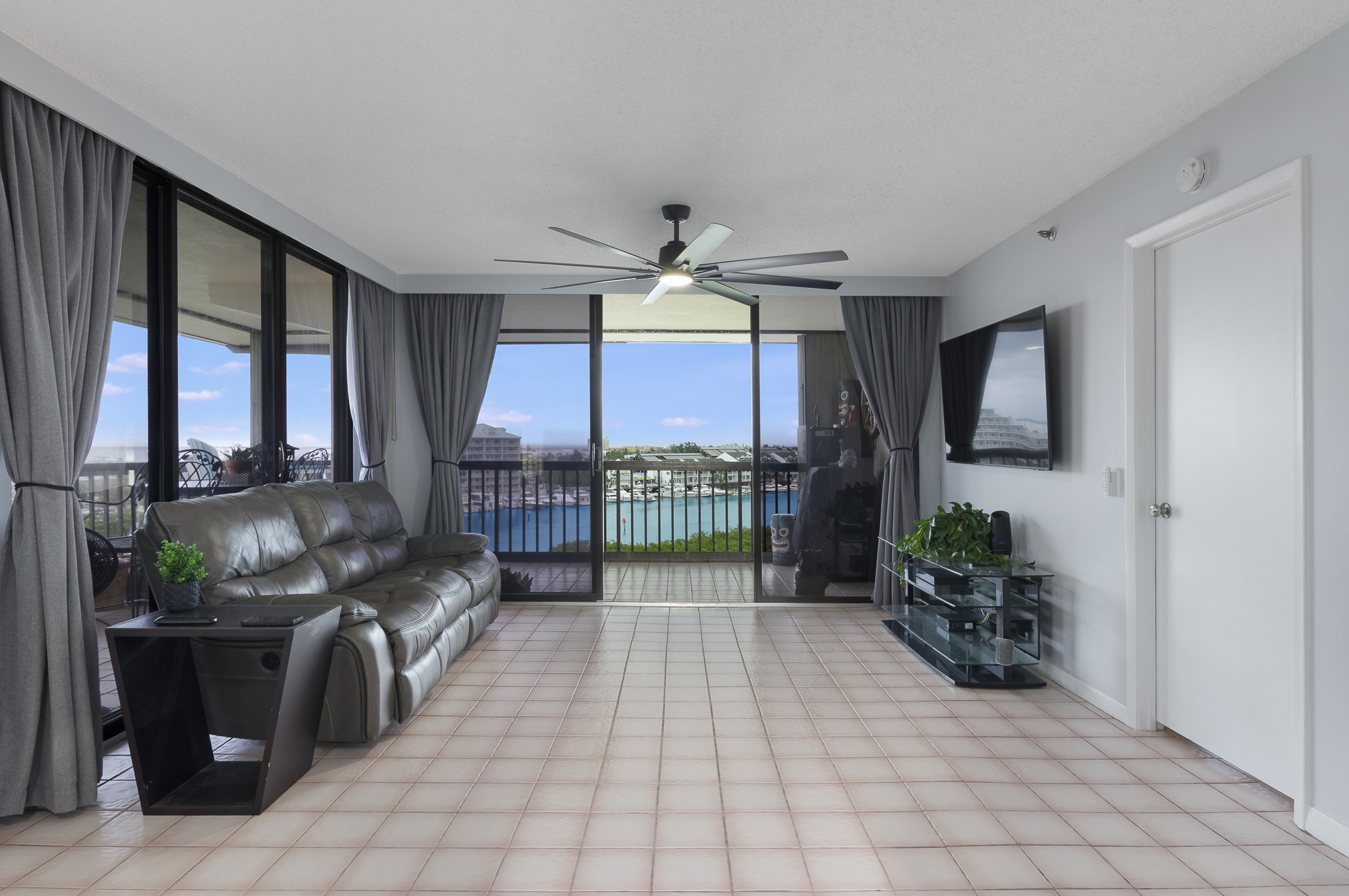 Largo, Florida, 33774, United States, 2 Bedrooms Bedrooms, ,2 BathroomsBathrooms,Residential,For Sale,1944819