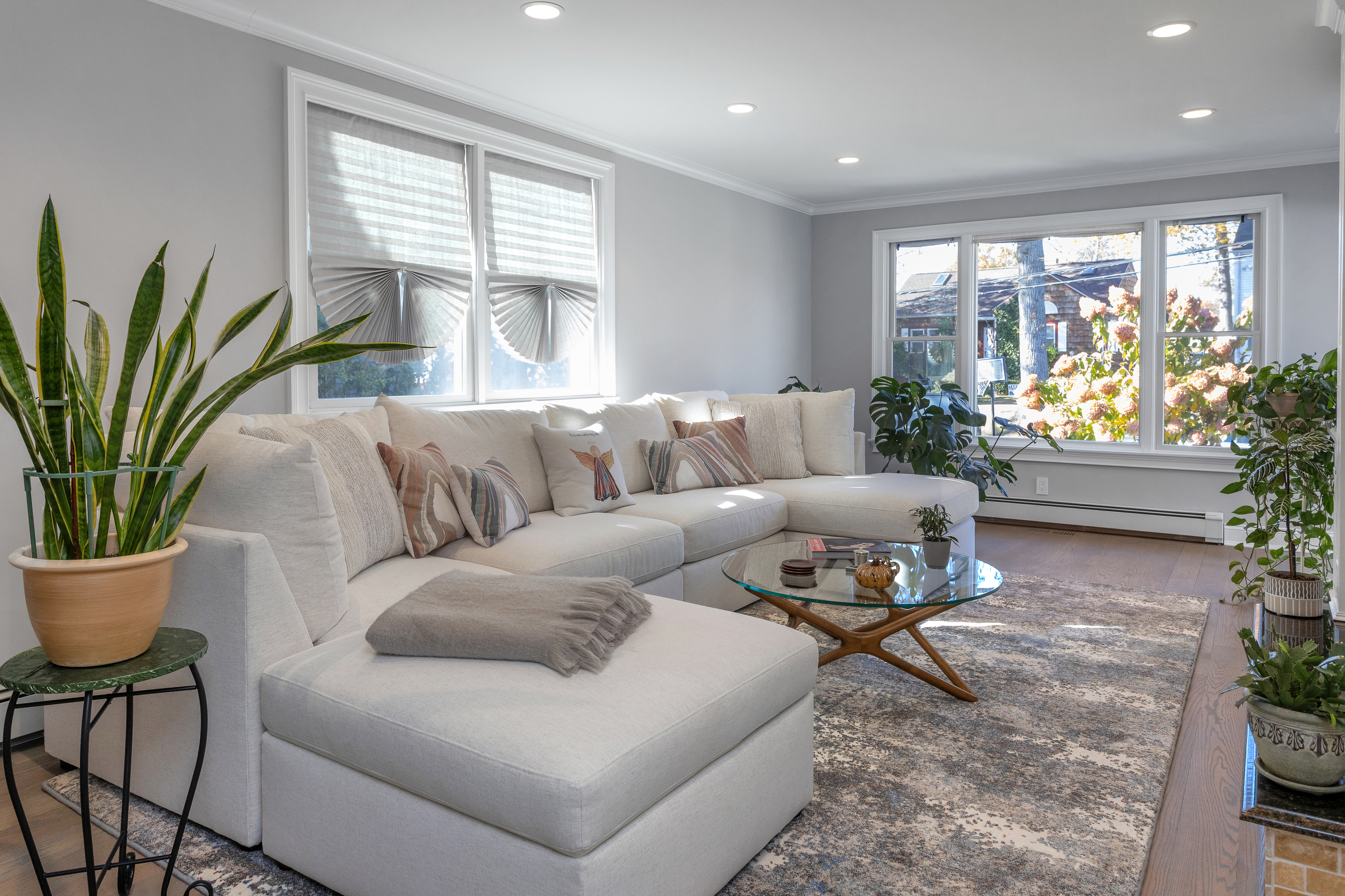 Stamford, Connecticut, 06905, United States, 2 Bedrooms Bedrooms, ,3 BathroomsBathrooms,Residential,For Sale,1987765