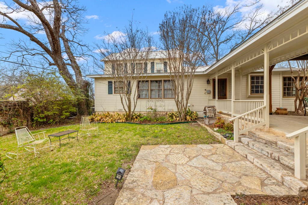 211 S Crockett St, Fredericksburg, Texas, 78624, United States, 3 Bedrooms Bedrooms, ,3 BathroomsBathrooms,Residential,For Sale,211 S Crockett St,1217754
