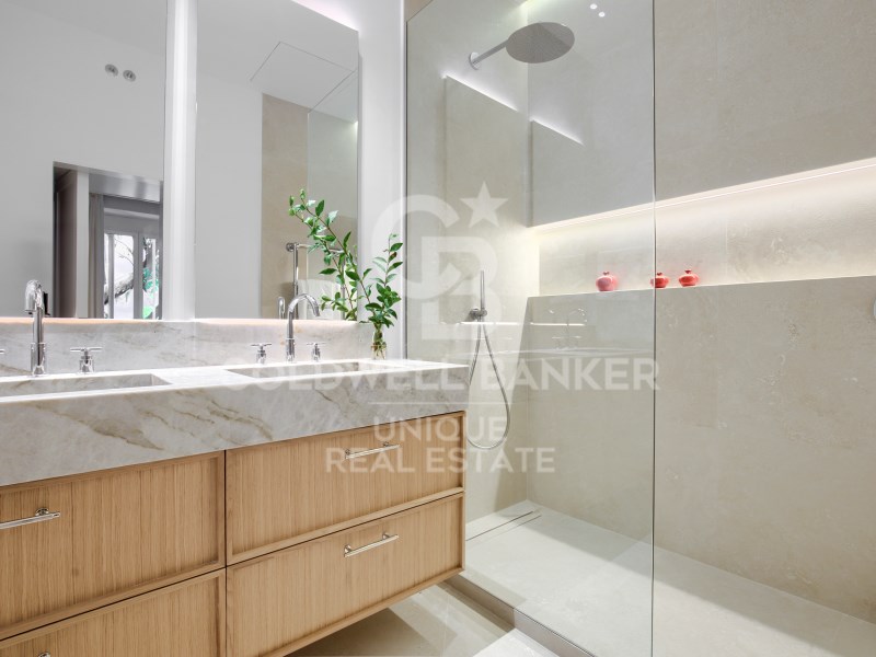 Madrid, Comunidad de Madrid, ES, 4 Bedrooms Bedrooms, ,5 BathroomsBathrooms,Residential,For Sale,1885233