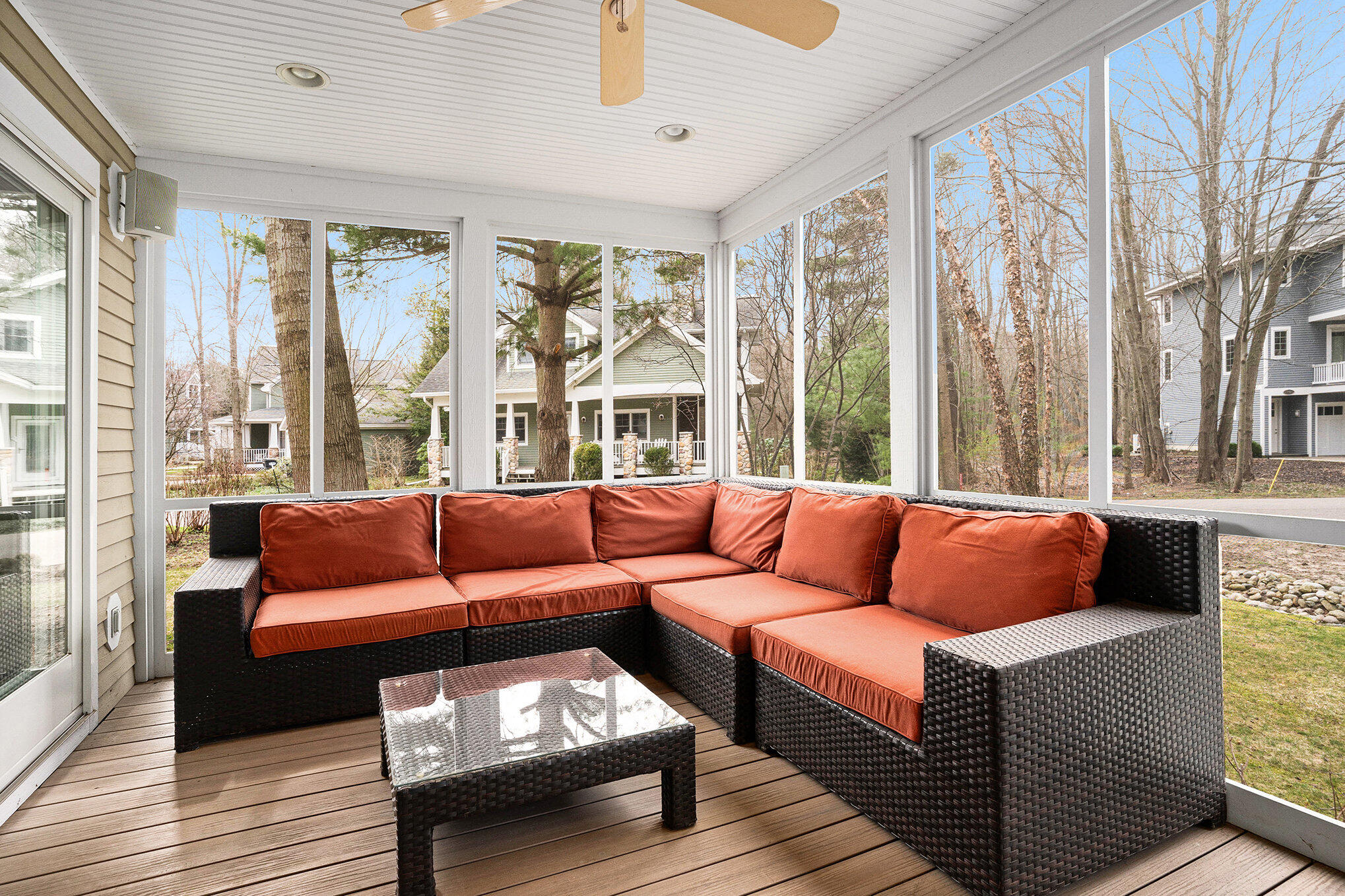 South Haven, Michigan, 49090, United States, 4 Bedrooms Bedrooms, ,4 BathroomsBathrooms,Residential,For Sale,1945011