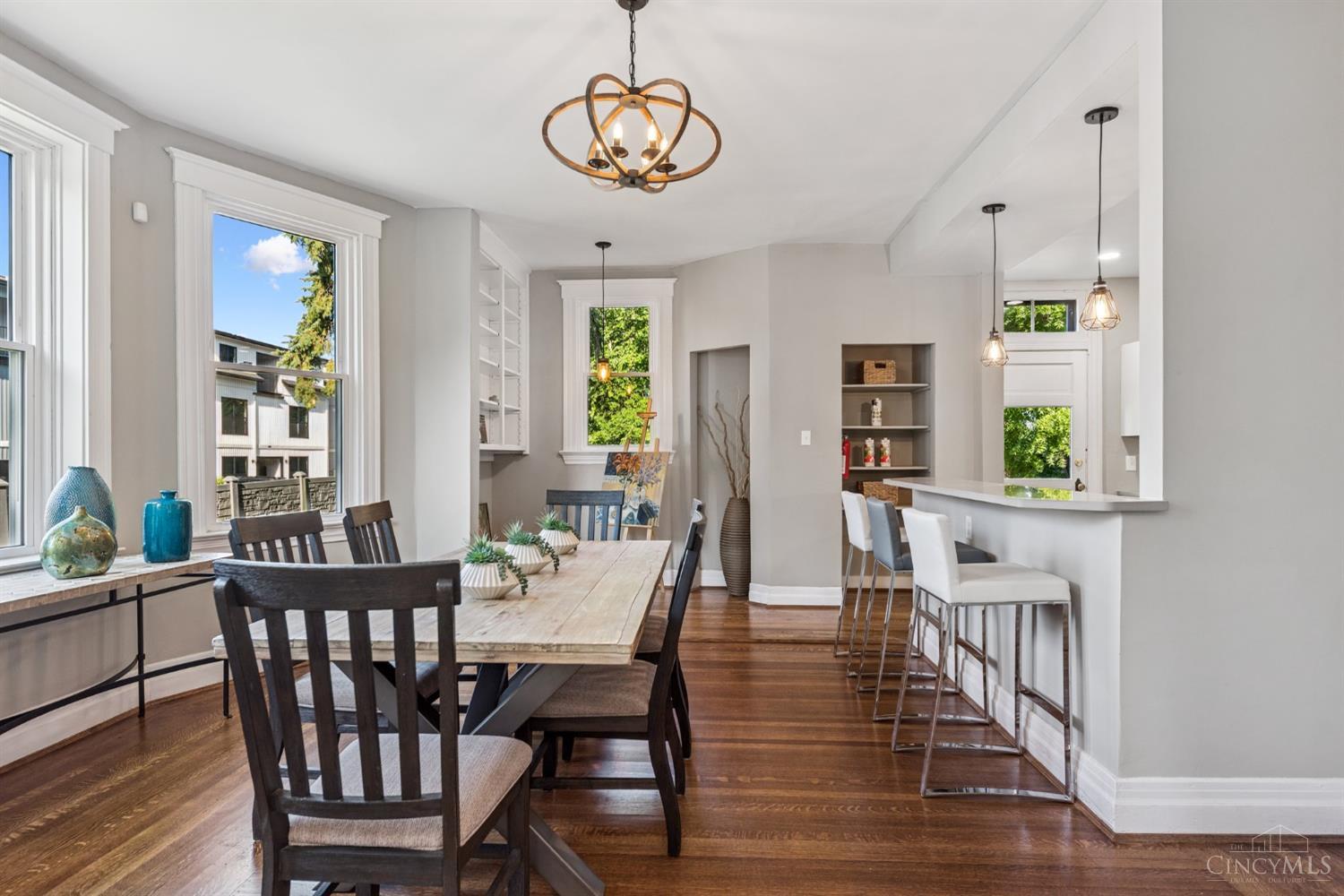 Cincinnati, Ohio, 45227, United States, 5 Bedrooms Bedrooms, ,3 BathroomsBathrooms,Residential,For Sale,1939173