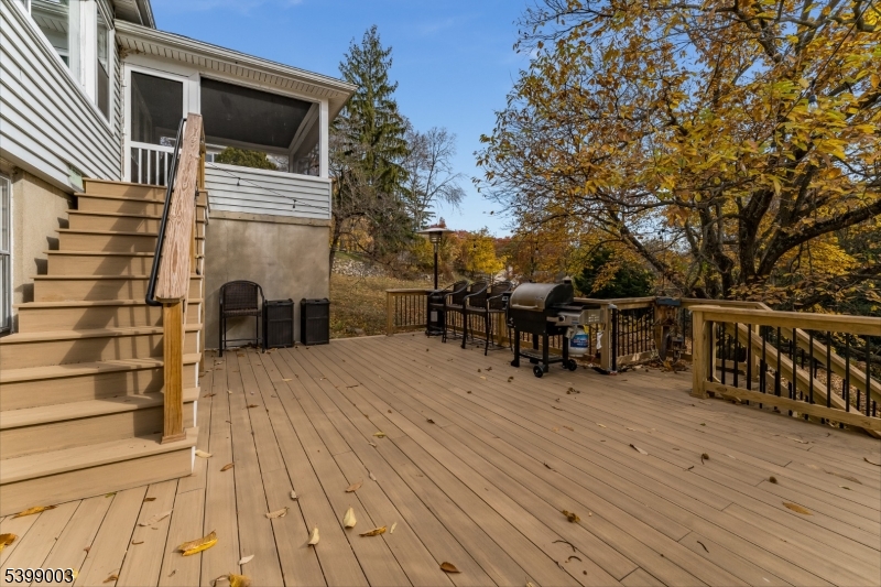 Boonton, New Jersey, 07005, United States, 3 Bedrooms Bedrooms, ,2 BathroomsBathrooms,Residential,For Sale,1998669