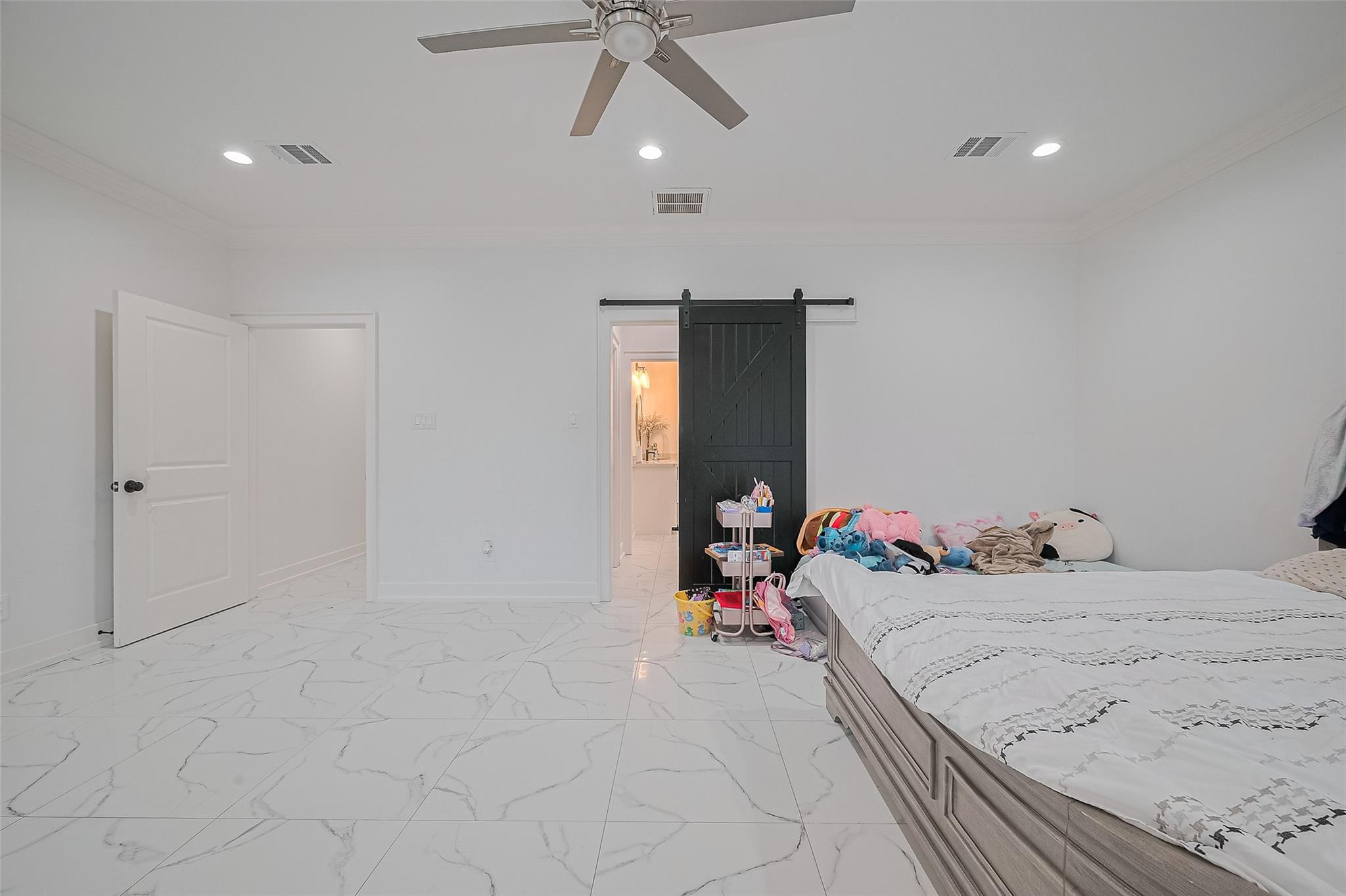 Houston, Texas, 77088, United States, 5 Bedrooms Bedrooms, ,5 BathroomsBathrooms,Residential,For Sale,1974998