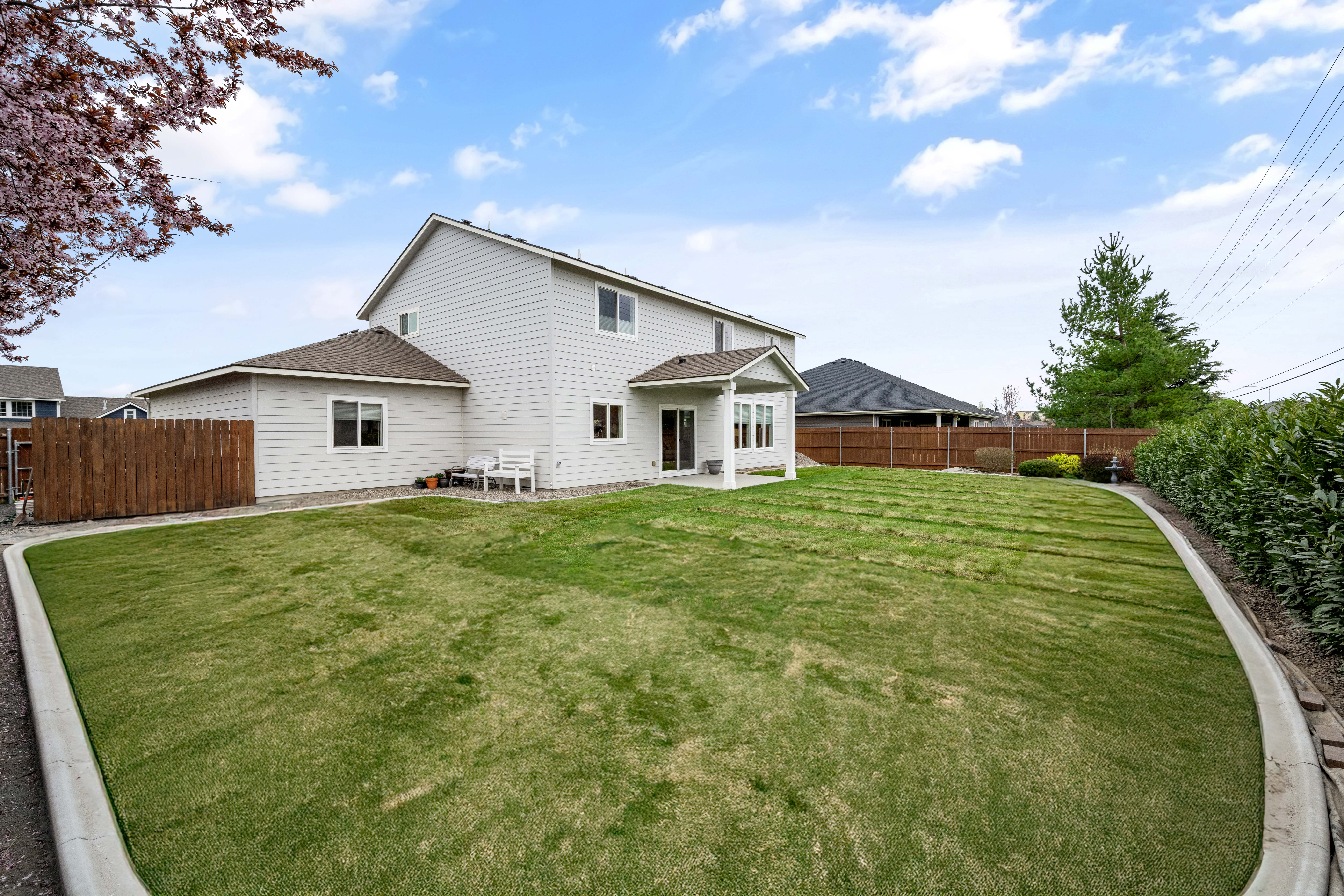  Immaculate 2-Story in ?The Park? - 物件實景