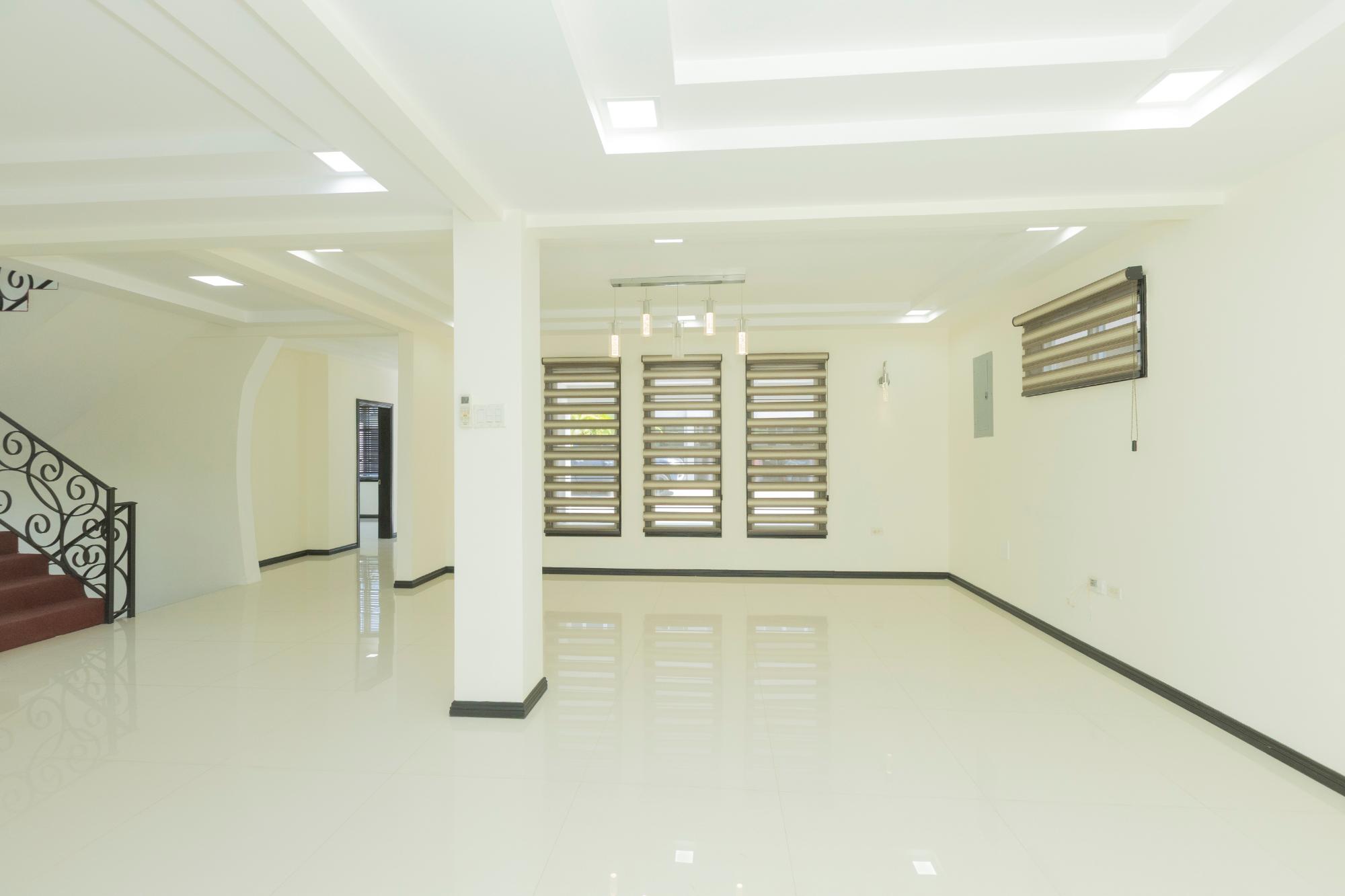  18-19 Dillsbury Avenue - 物件實景