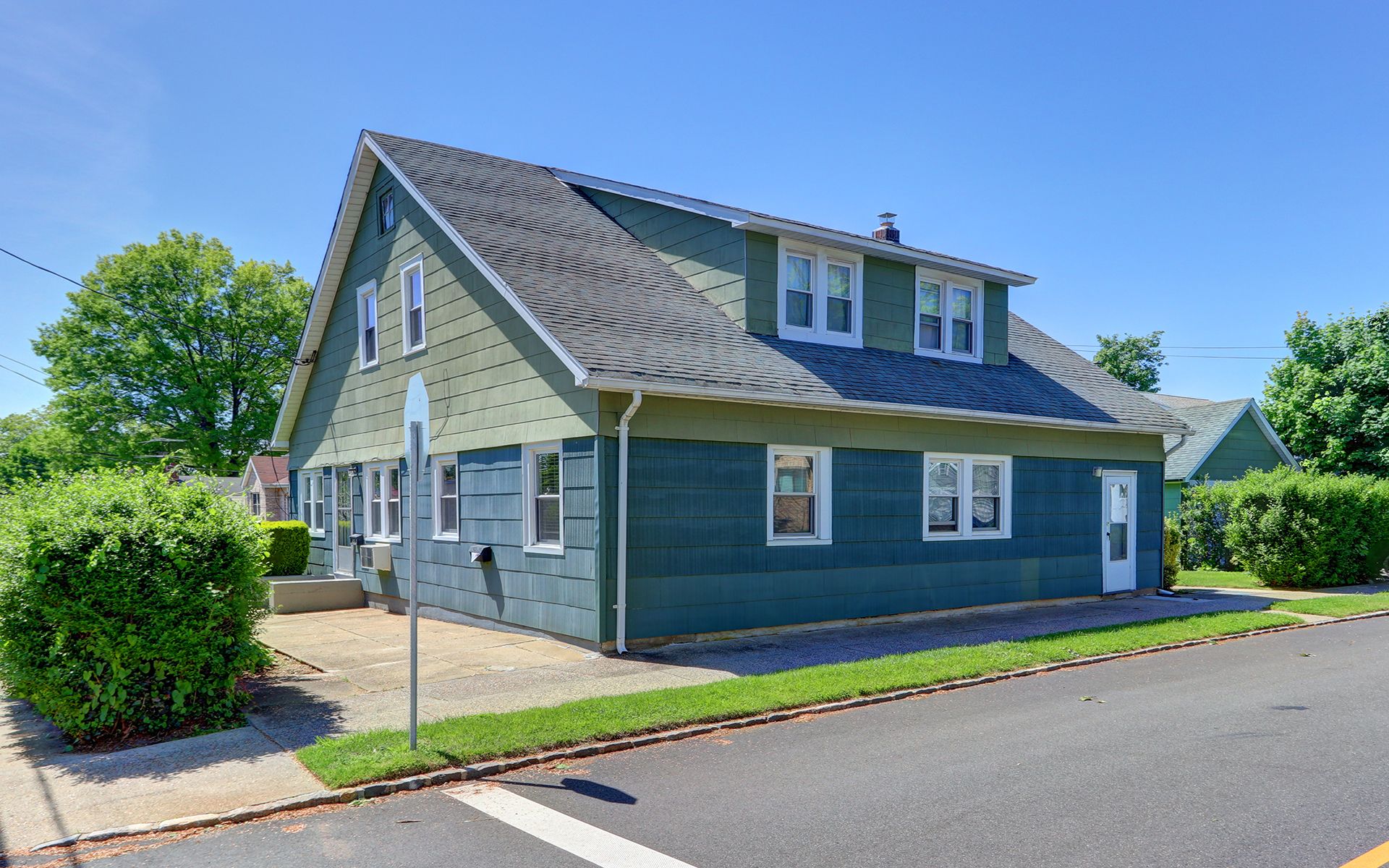  54 McKinley Avenue, Albertson, NY 11507 - 物件實景