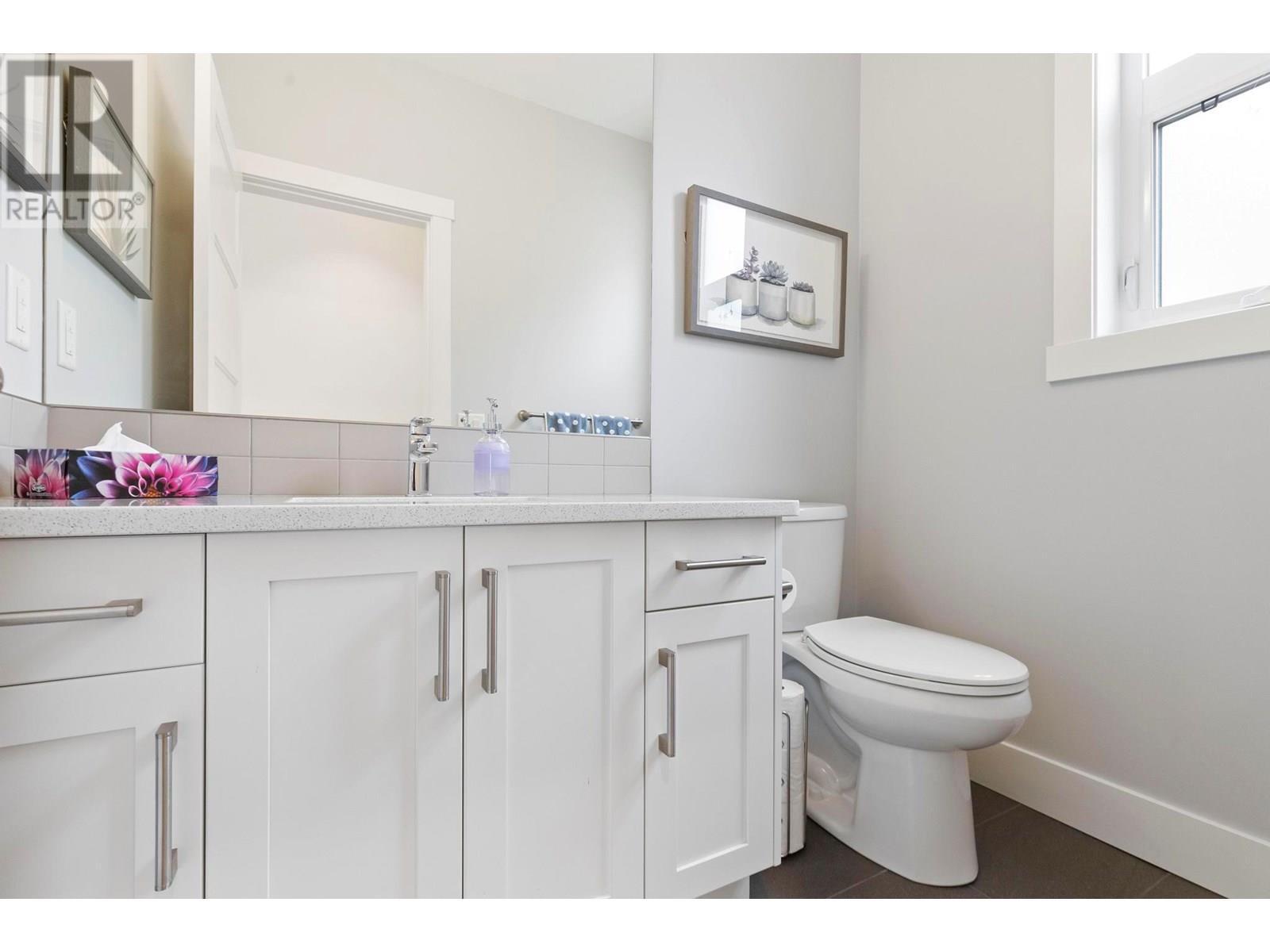 KELOWNA, British Columbia, V1P 1T8, CA, 3 Bedrooms Bedrooms, ,2 BathroomsBathrooms,Residential,For Sale,1838689