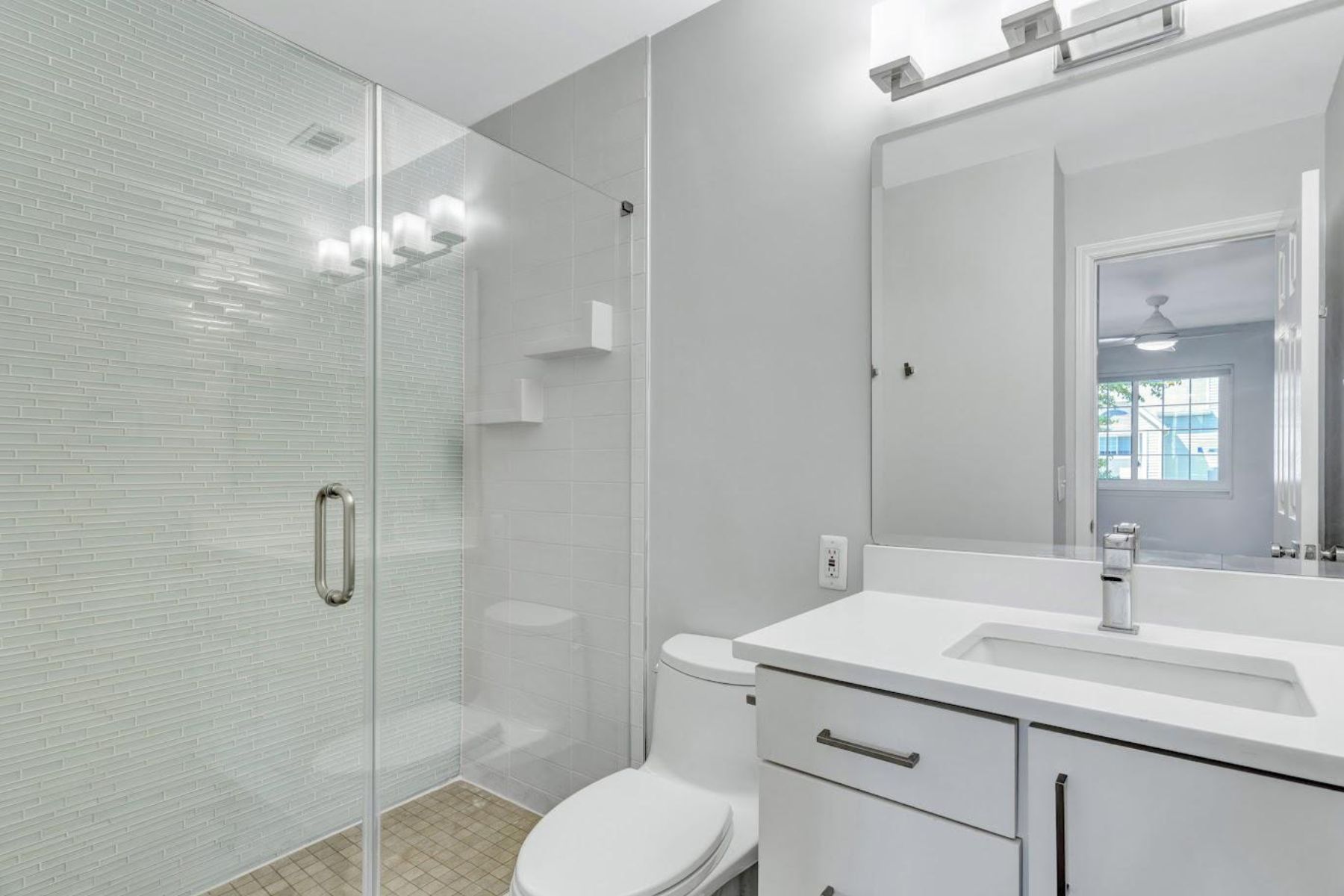  5716 Chapman Mill Drive, Rockville, MD, 20852 - 物件實景