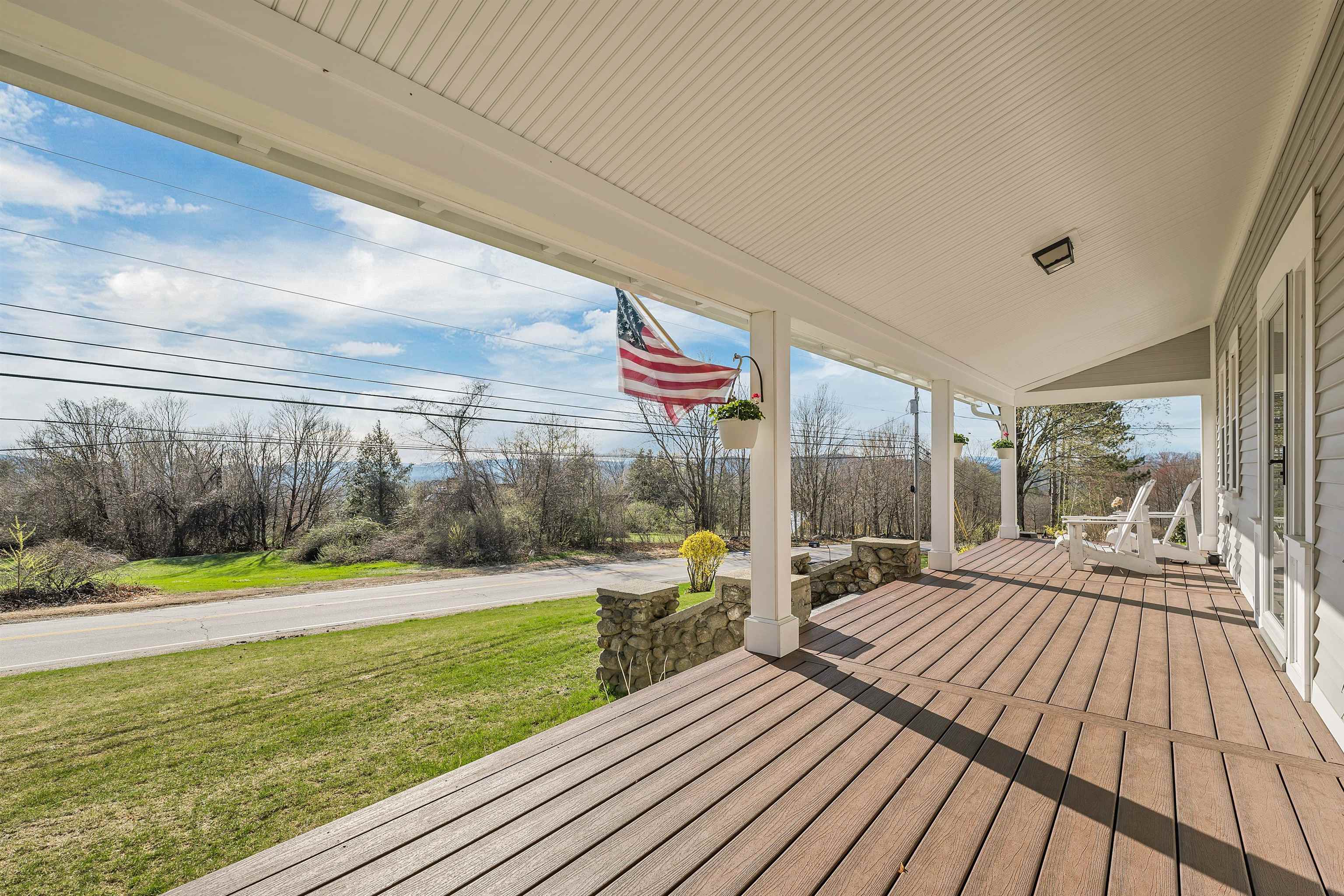 Meredith, New Hampshire, 03253, United States, 3 Bedrooms Bedrooms, ,2 BathroomsBathrooms,Residential,For Sale,1793827