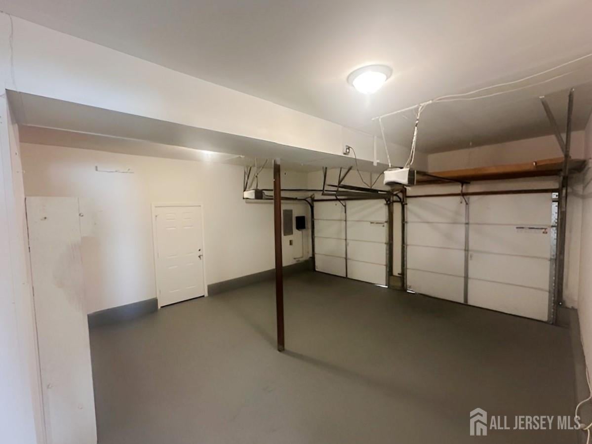 South Brunswick, New Jersey, 08810, United States, 4 Bedrooms Bedrooms, ,4 BathroomsBathrooms,Residential,For Sale,1978148