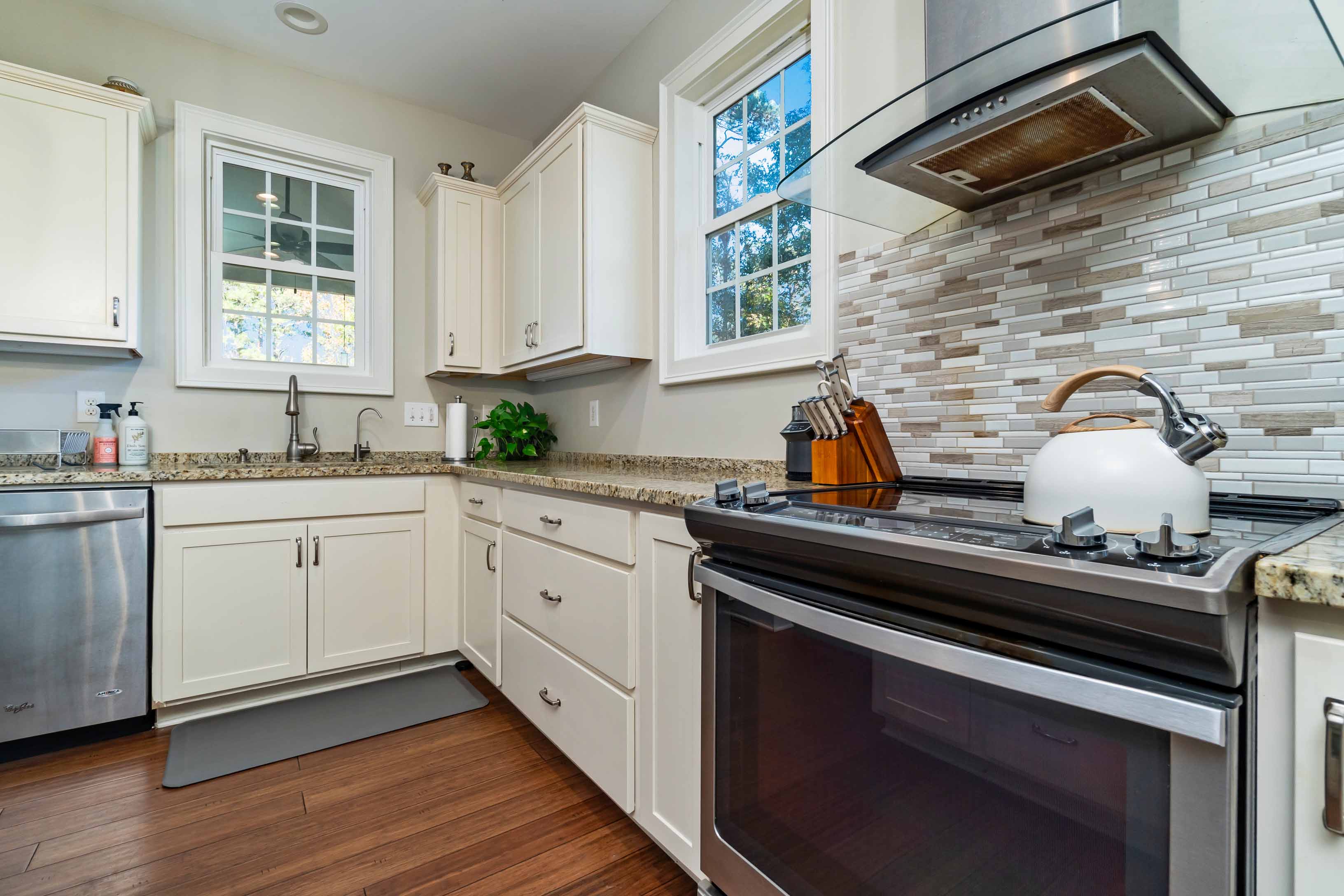 Oriental, North Carolina, 28571, United States, 3 Bedrooms Bedrooms, ,3 BathroomsBathrooms,Residential,For Sale,1981192