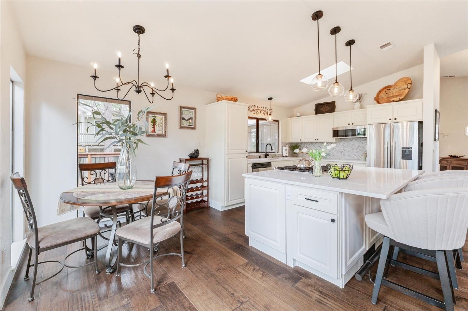 Murphys, California, 95247, United States, 4 Bedrooms Bedrooms, ,3 BathroomsBathrooms,Residential,For Sale,1981649