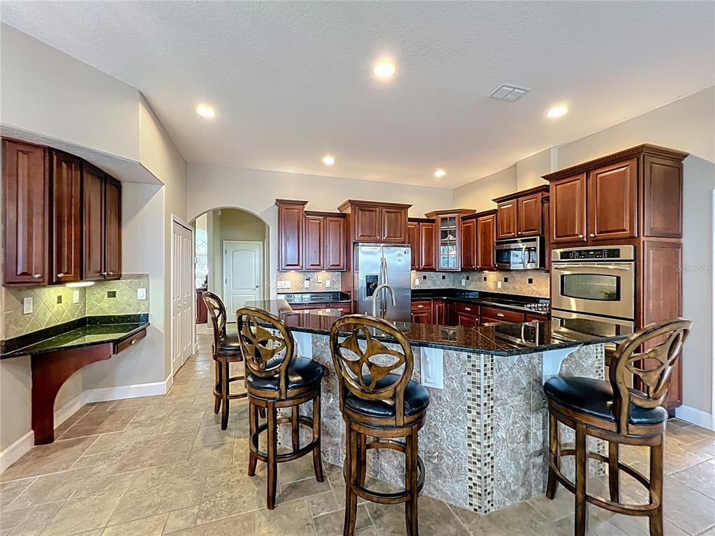 Orlando, Florida, 32829, United States, 4 Bedrooms Bedrooms, ,4 BathroomsBathrooms,Residential,For Sale,1913798