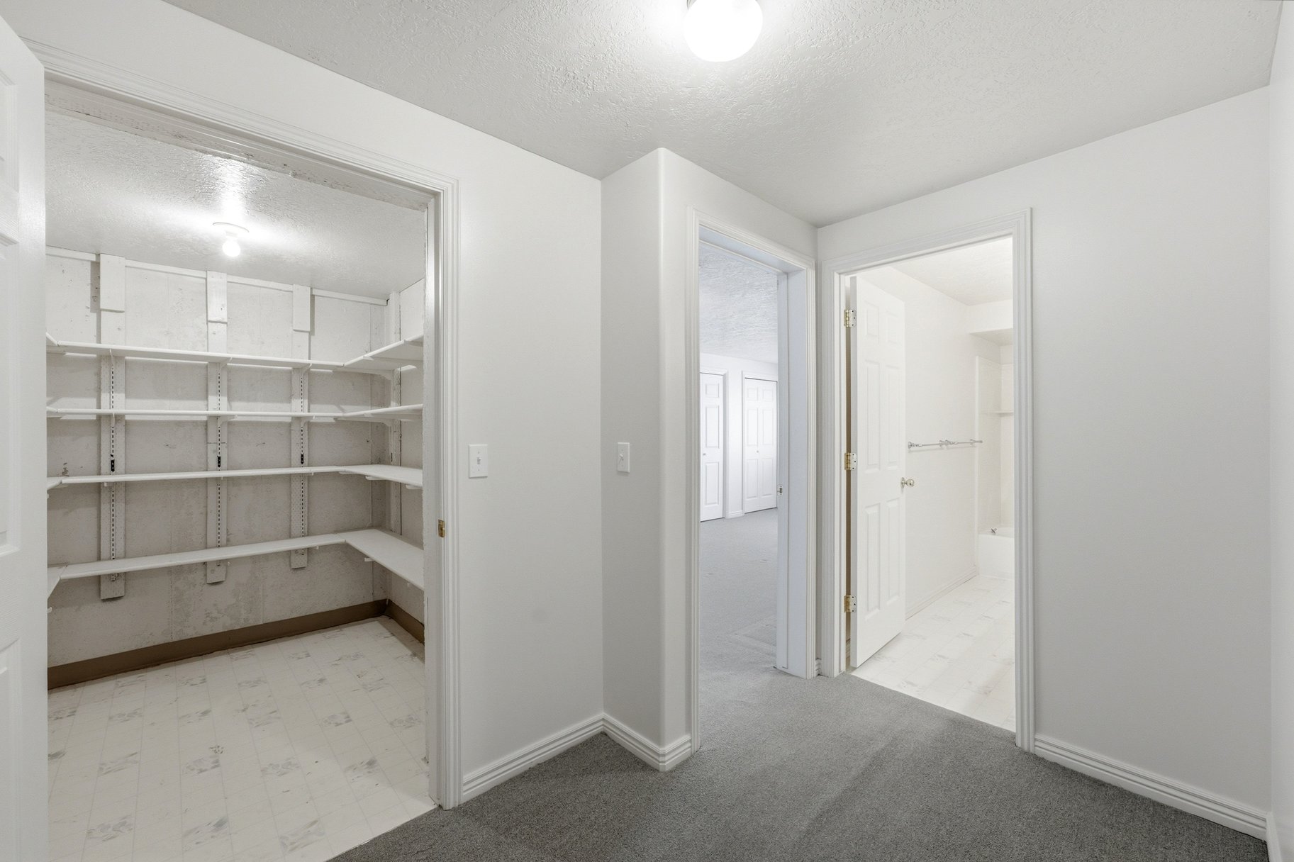  Rarely Available 55+ Home in The Vistas at Riverbend - 物件實景
