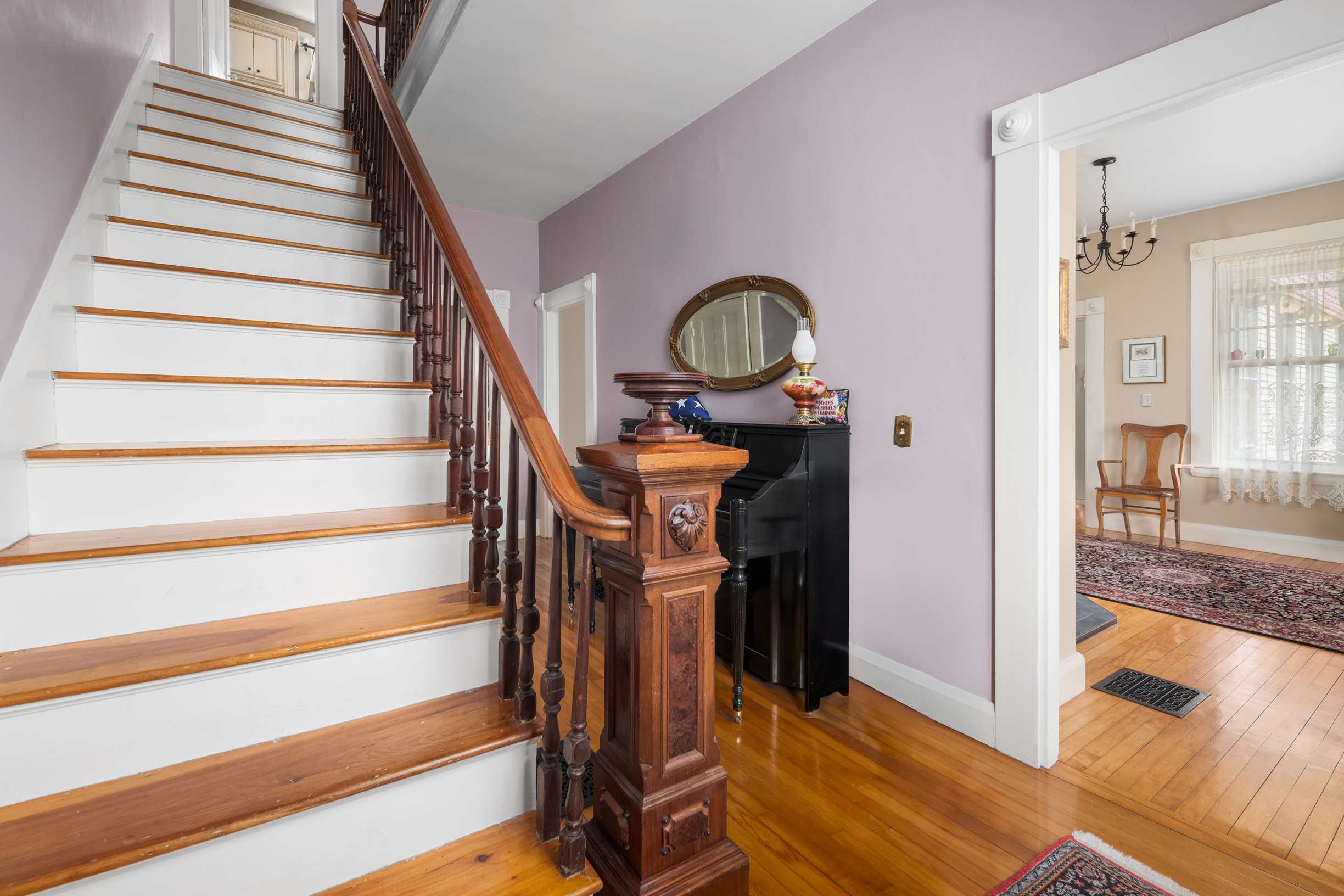  Grand New Englander with 2 Bedroom Apartment in York Village - 物件實景