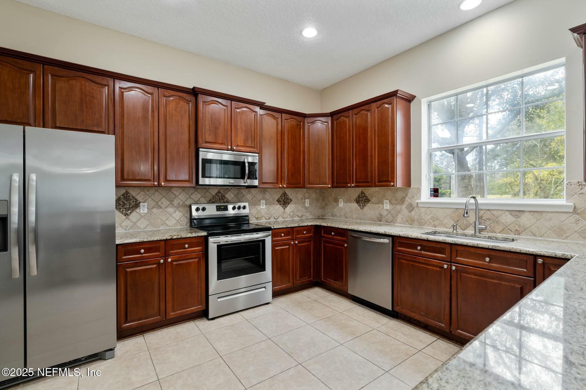 Fleming Island, Florida, 32003, United States, 5 Bedrooms Bedrooms, ,4 BathroomsBathrooms,Residential,For Sale,1925477