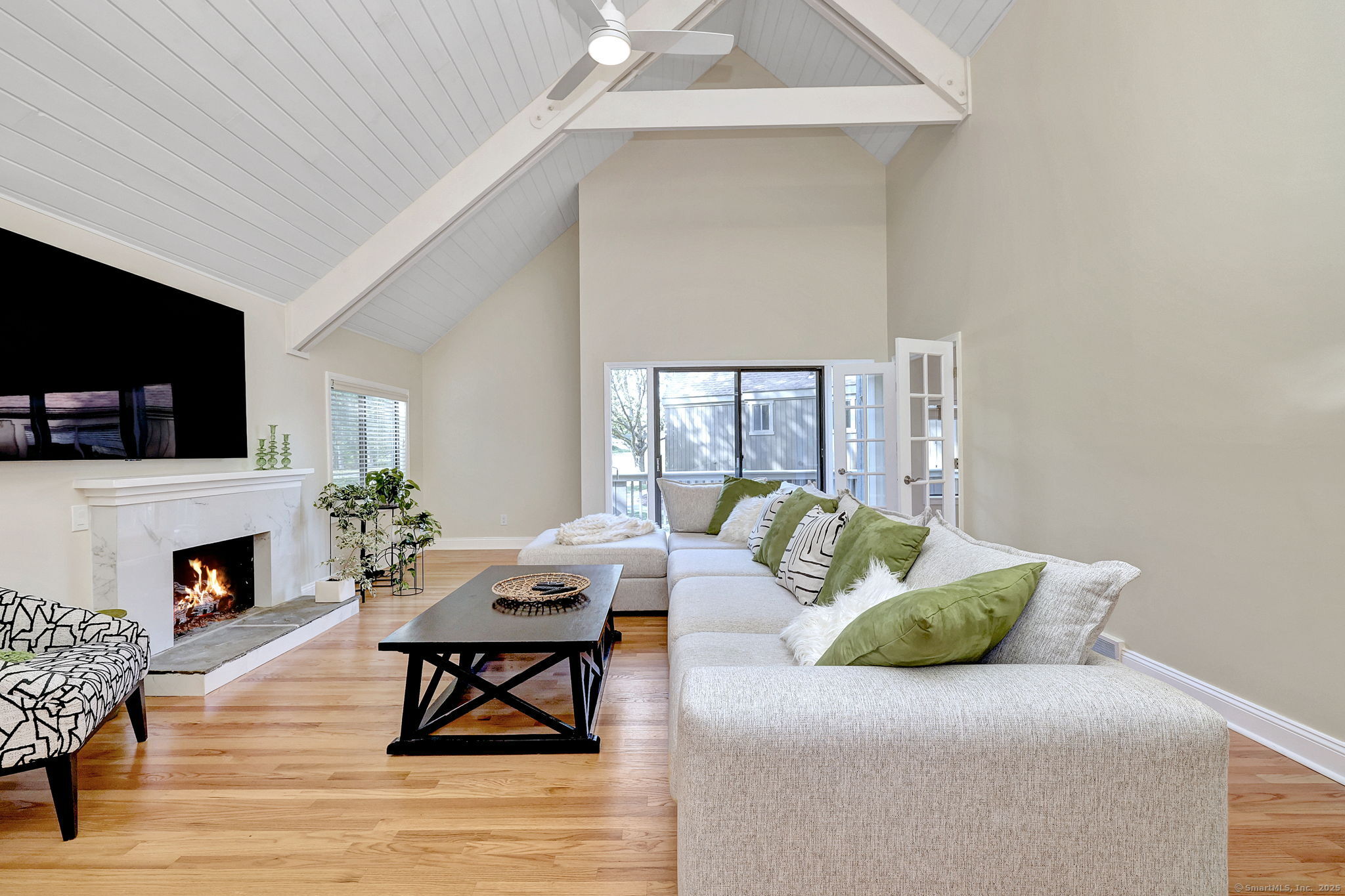 Stratford, Connecticut, 06614, United States, 1 Bedroom Bedrooms, ,3 BathroomsBathrooms,Residential,For Sale,1925931