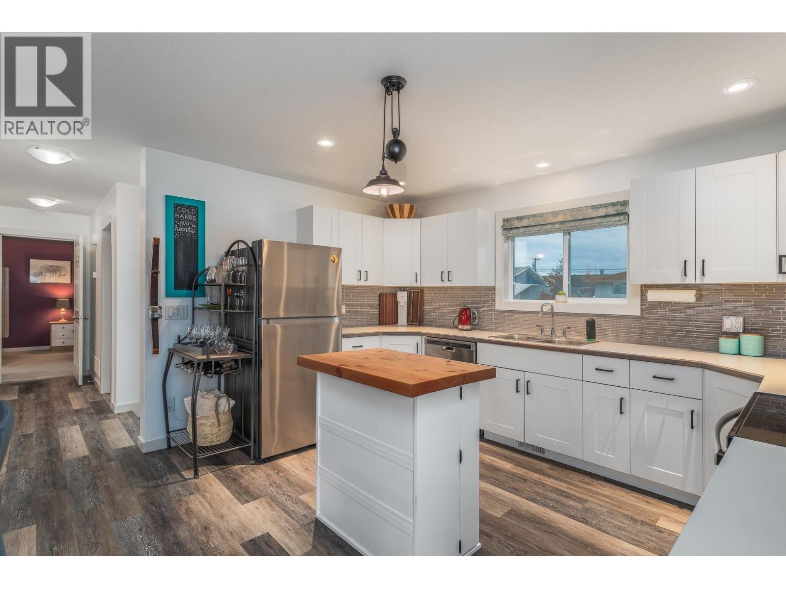 KELOWNA, British Columbia, V1X 2H2, CA, 3 Bedrooms Bedrooms, ,3 BathroomsBathrooms,Residential,For Sale,1948165