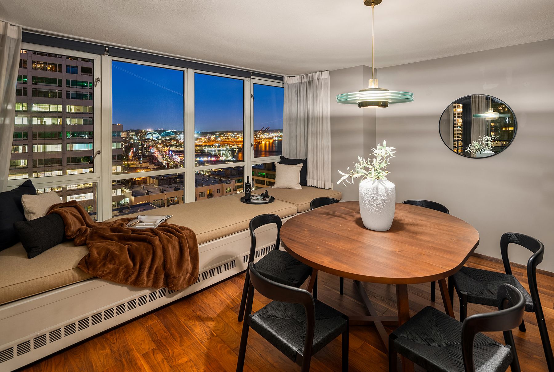  2125 1st Ave Unit #1304, Seattle, WA 98121 - 物件實景
