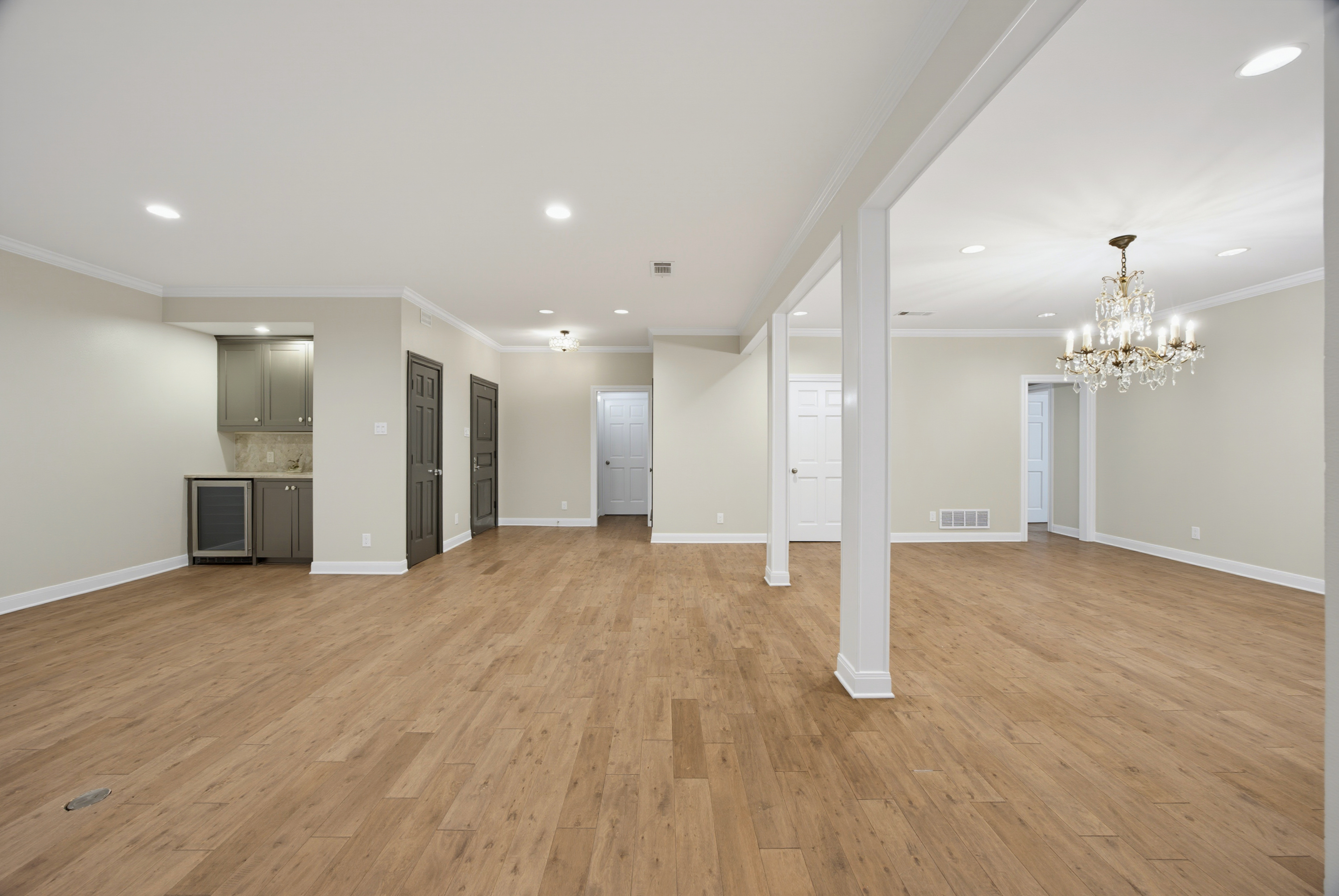  Highland Park Fabulous Three Bedroom Corner Condo at The Savoy, HPISD - 物件實景