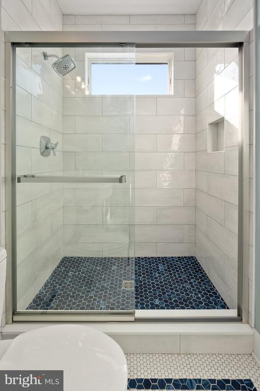 Milton, Delaware, 19968, United States, 5 Bedrooms Bedrooms, ,4 BathroomsBathrooms,Residential,For Sale,2000894