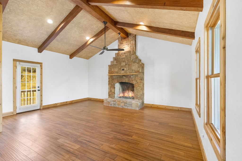 Fredericksburg, Texas, 78624, United States, 3 Bedrooms Bedrooms, ,3 BathroomsBathrooms,Residential,For Sale,1981385