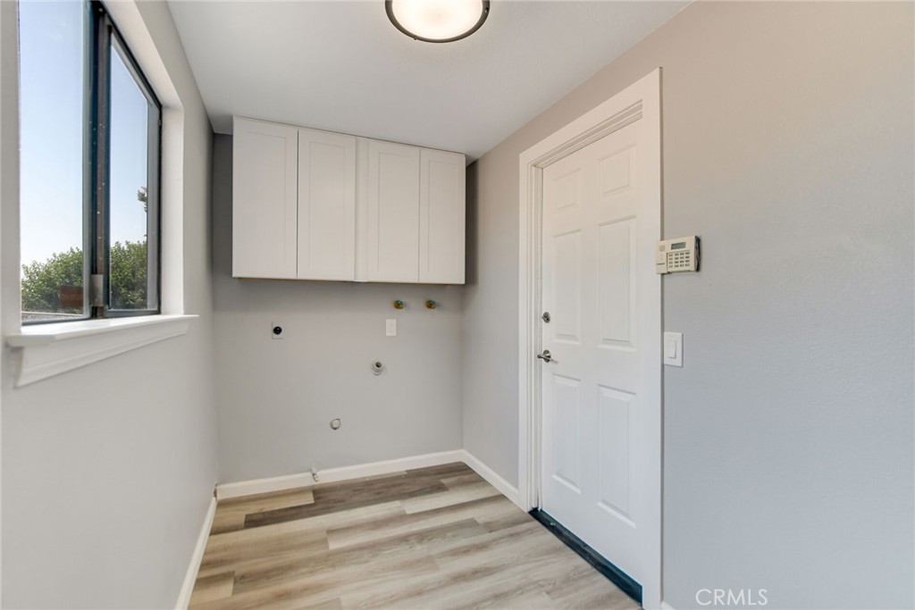 Hesperia, California, 92345, United States, 3 Bedrooms Bedrooms, ,2 BathroomsBathrooms,Residential,For Sale,1909535
