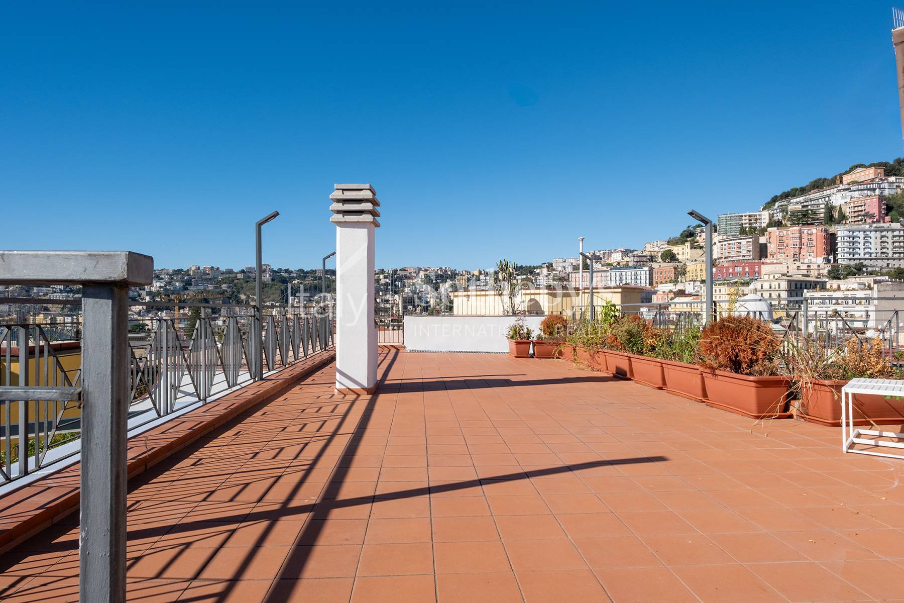  Renovated penthouse in the center of Chiaia - 物件實景
