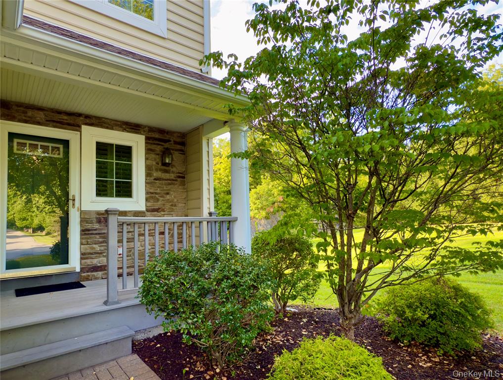 Hyde Park, New York, 12538, United States, 3 Bedrooms Bedrooms, ,4 BathroomsBathrooms,Residential,For Sale,1977599