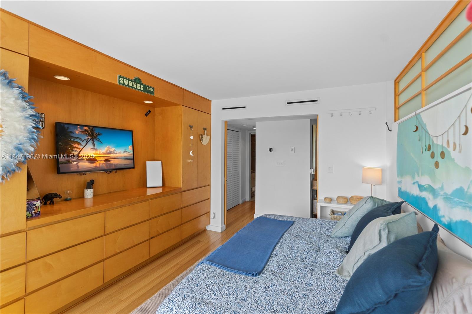 Miami, Florida, 33129, United States, 2 Bedrooms Bedrooms, ,2 BathroomsBathrooms,Residential,For Sale,1900950
