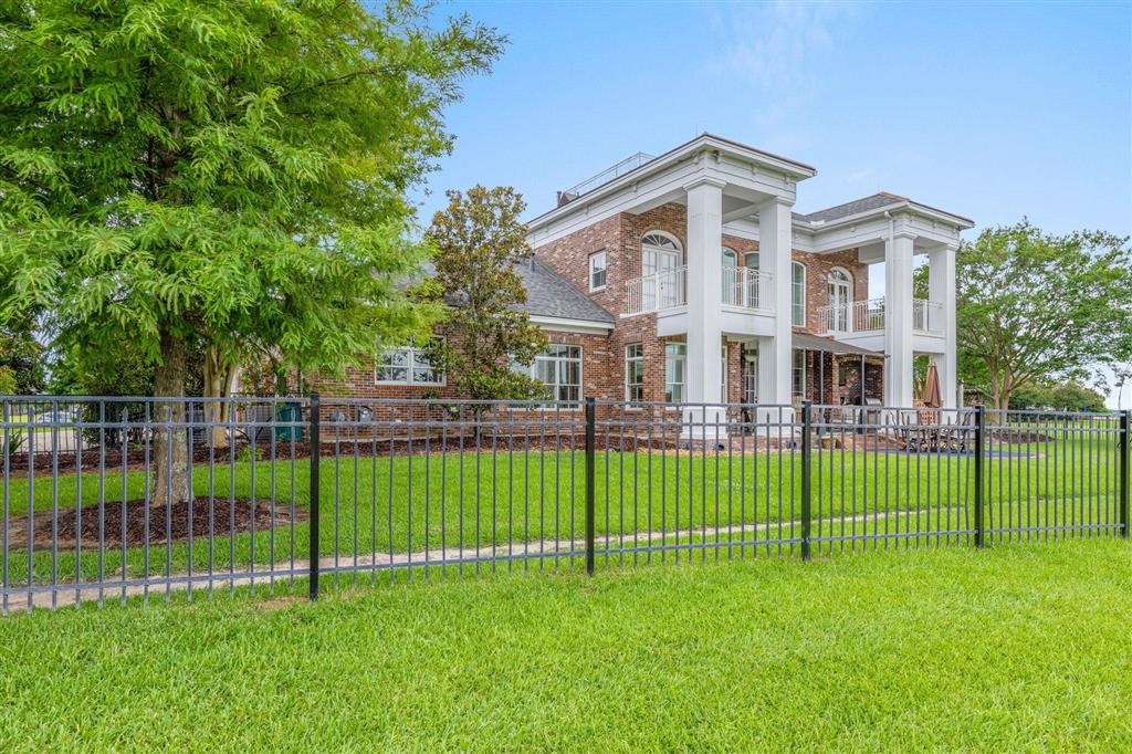 Lake Charles, Louisiana, 70605, United States, 4 Bedrooms Bedrooms, ,4 BathroomsBathrooms,Residential,For Sale,2026946