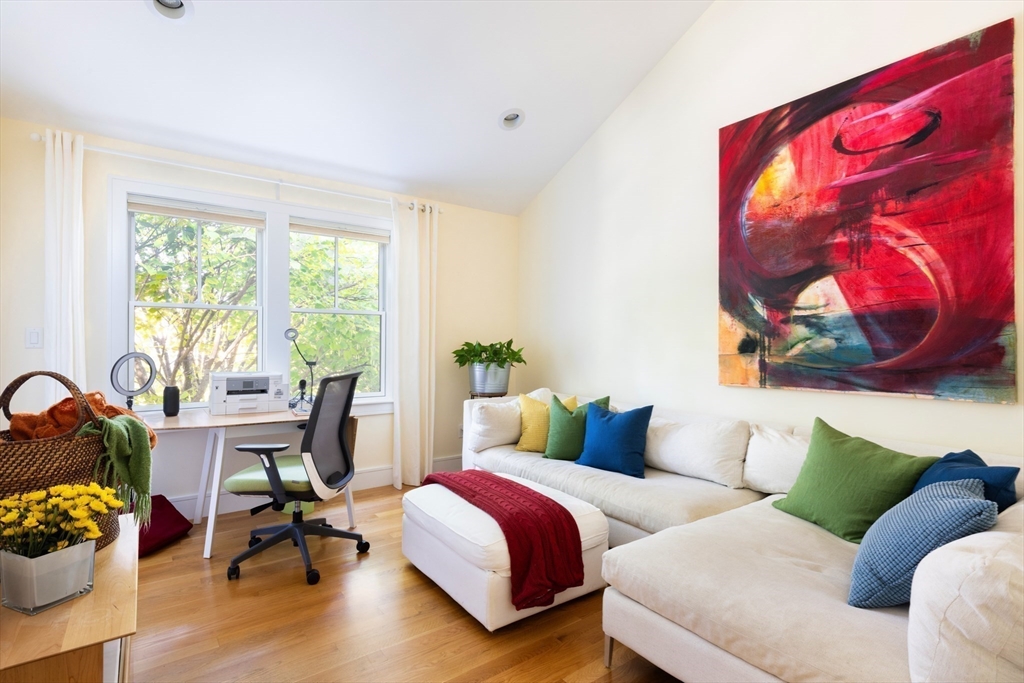 Brookline, Massachusetts, 02245, United States, 5 Bedrooms Bedrooms, ,5 BathroomsBathrooms,Residential,For Sale,1940538