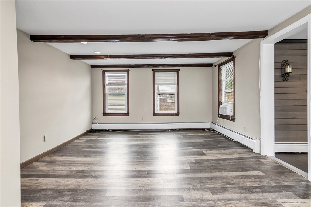 Haverhill, Massachusetts, 01830, United States, 5 Bedrooms Bedrooms, ,3 BathroomsBathrooms,Residential,For Sale,1990407