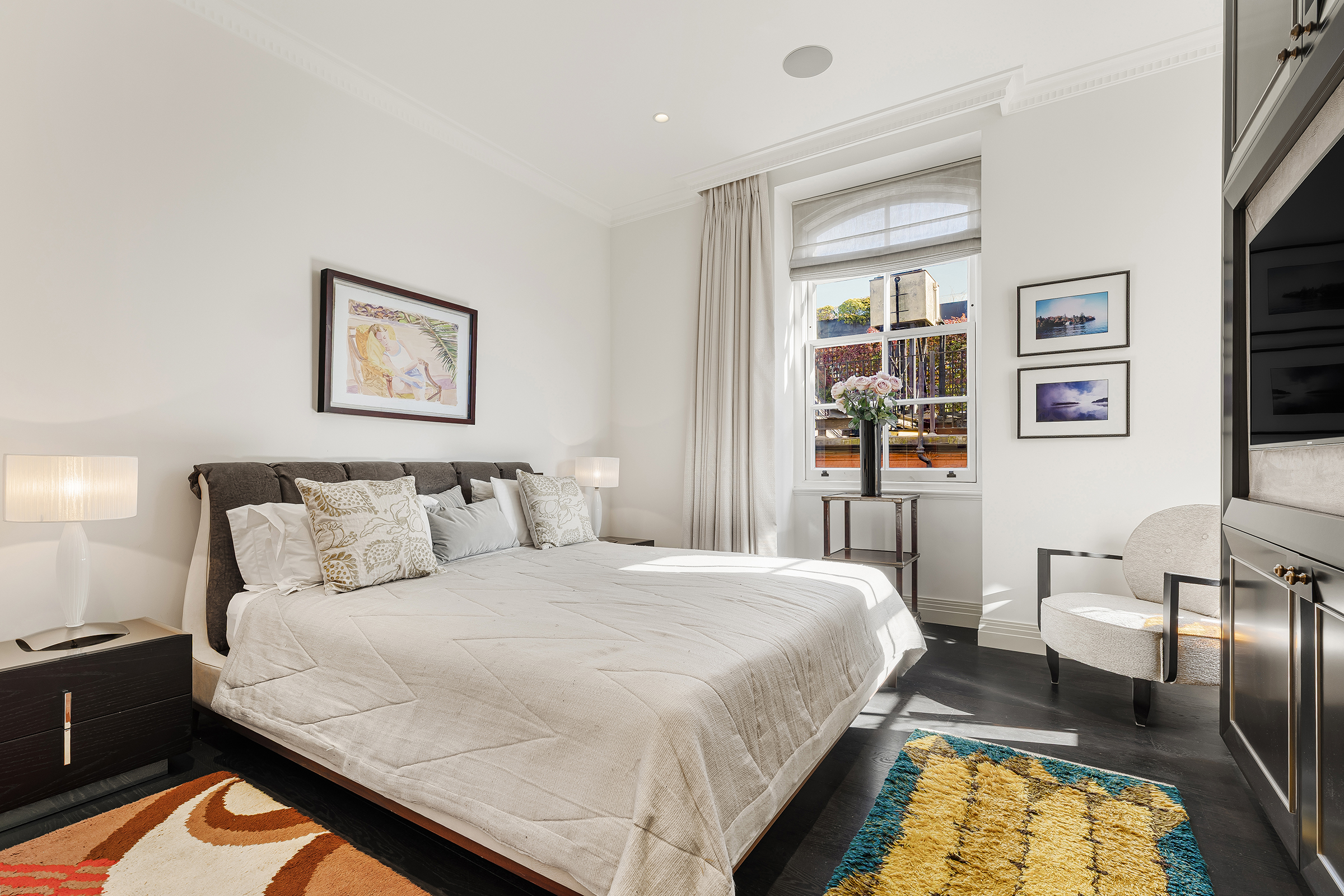  A Beautifully Refurbished Lateral Apartment with Balcony on Pont Street - 物件實景