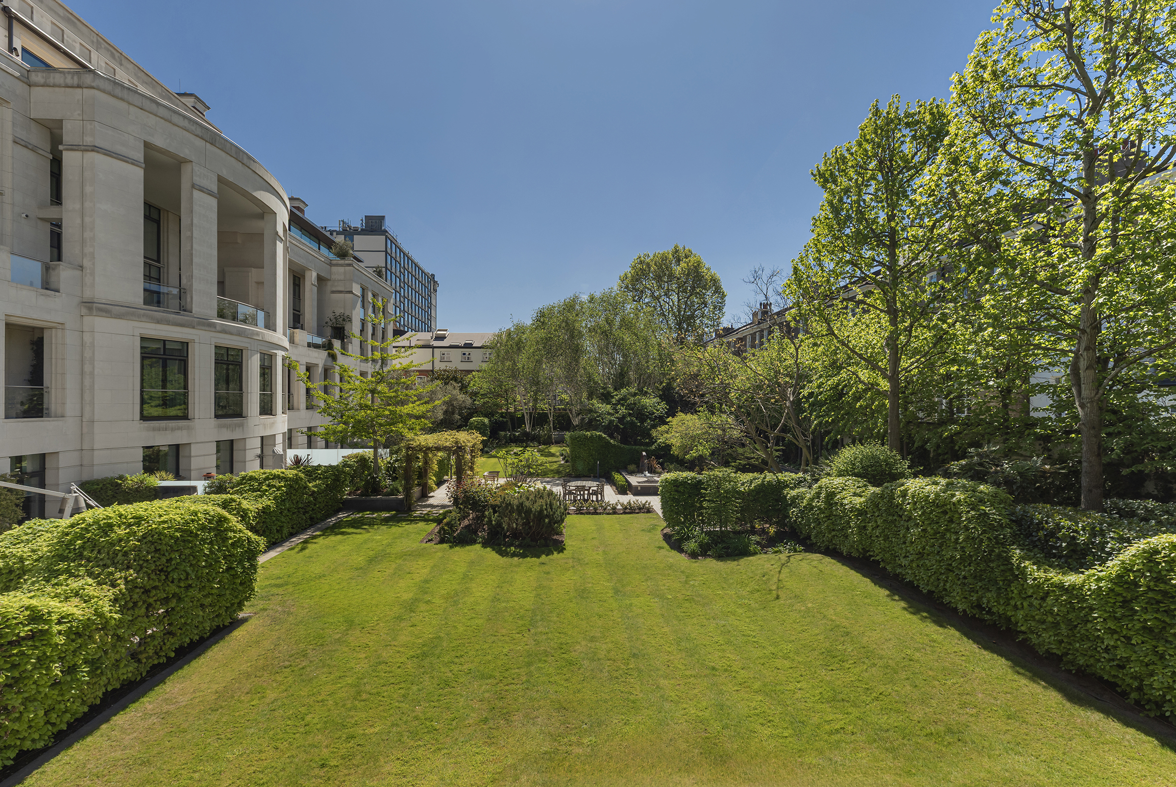  A Chelsea Penthouse with a Roof Terrace and Two Studio Apartments - 物件實景