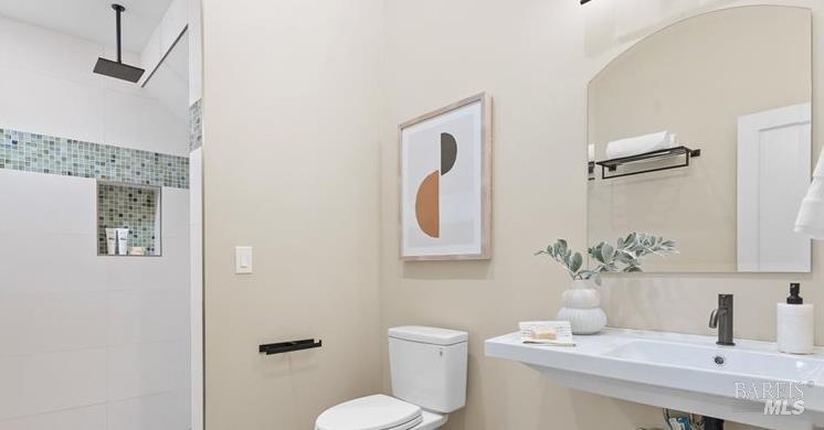 Novato, California, 94947, United States, 5 Bedrooms Bedrooms, ,4 BathroomsBathrooms,Residential,For Sale,1973889