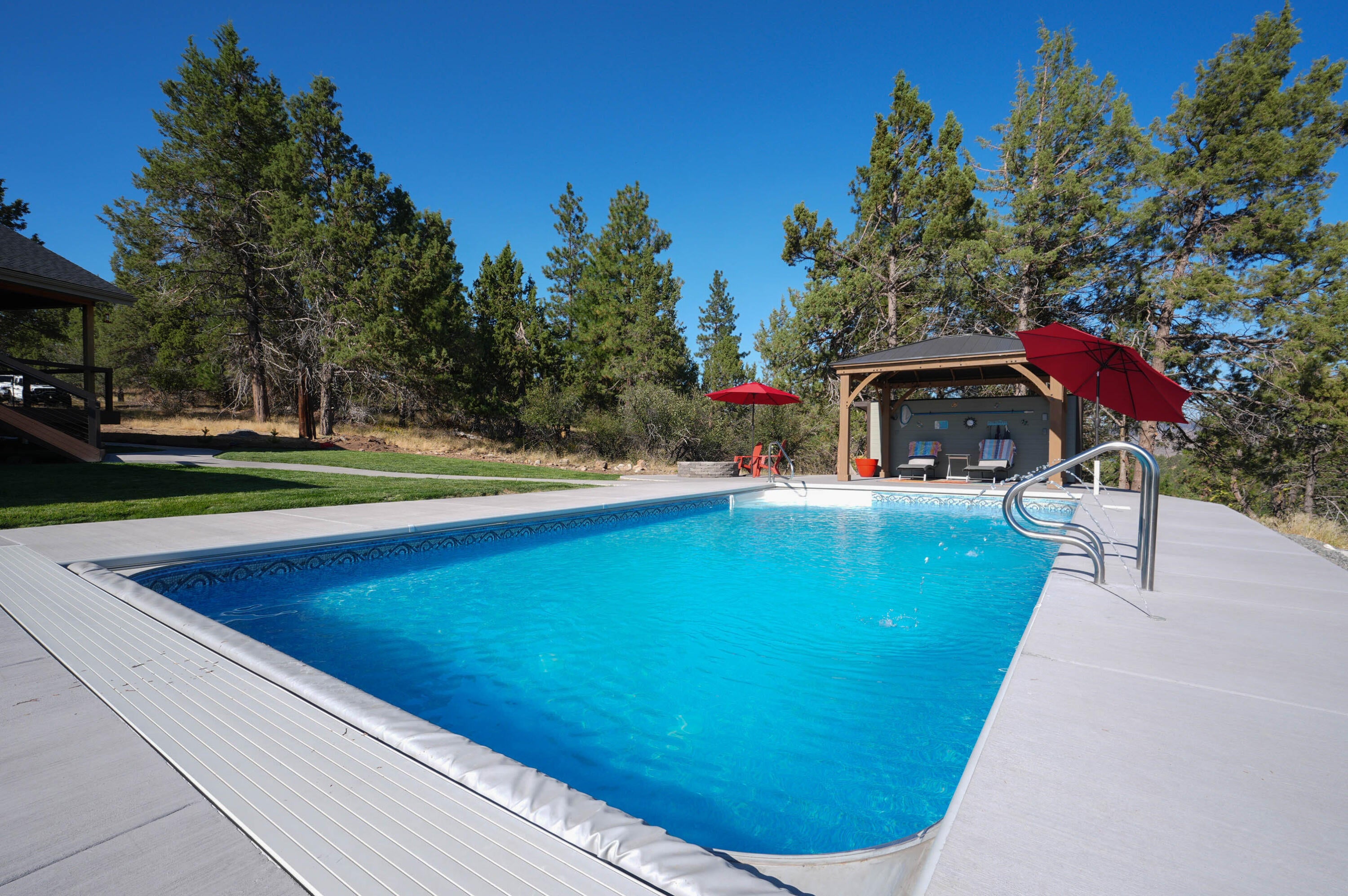 Klamath Falls, Oregon, 97601, United States, 3 Bedrooms Bedrooms, ,4 BathroomsBathrooms,Residential,For Sale,1940970