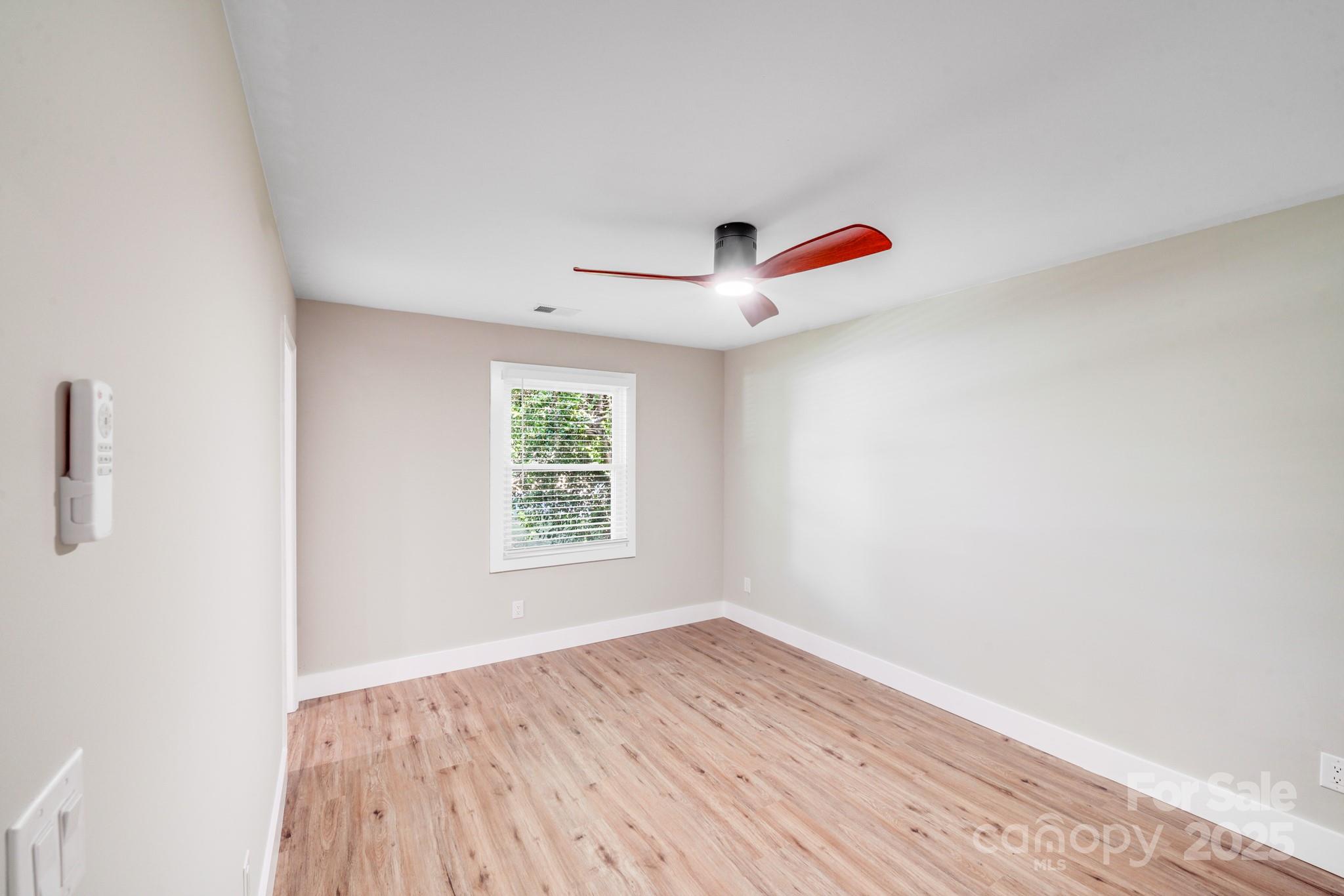 Charlotte, North Carolina, 28210, United States, 3 Bedrooms Bedrooms, ,3 BathroomsBathrooms,Residential,For Sale,1836887