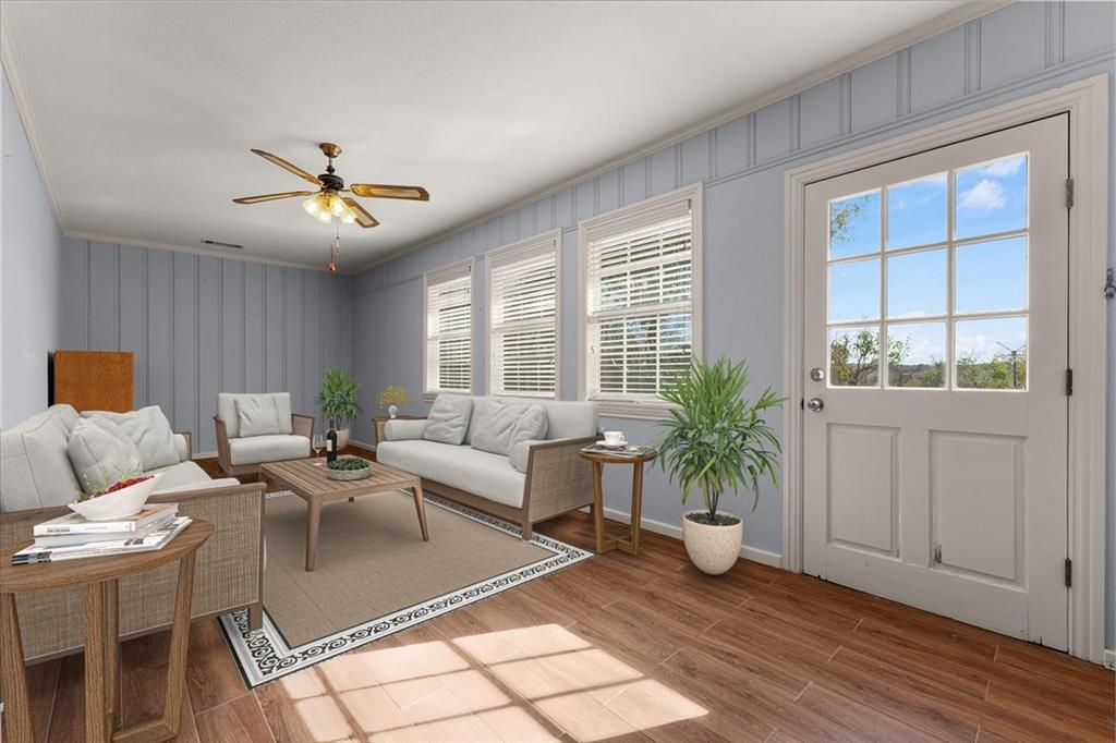 8248 Meadowbrook Drive, Fort Worth, Texas, 76120, United States, 5 Bedrooms Bedrooms, ,6 BathroomsBathrooms,Residential,For Sale,8248 Meadowbrook Drive,1666284