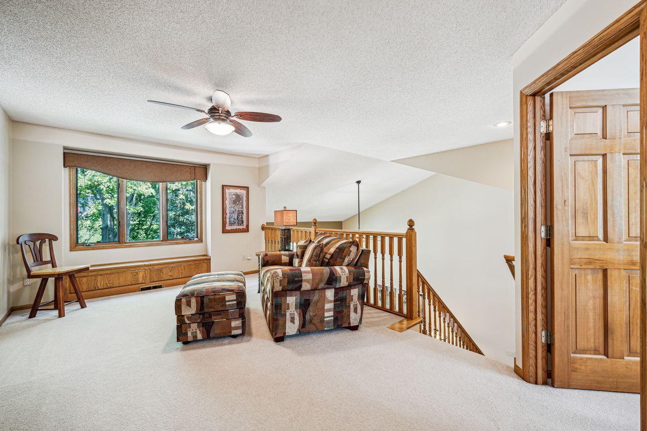 Lakeville, Minnesota, 55044, United States, 4 Bedrooms Bedrooms, ,3 BathroomsBathrooms,Residential,For Sale,1846490